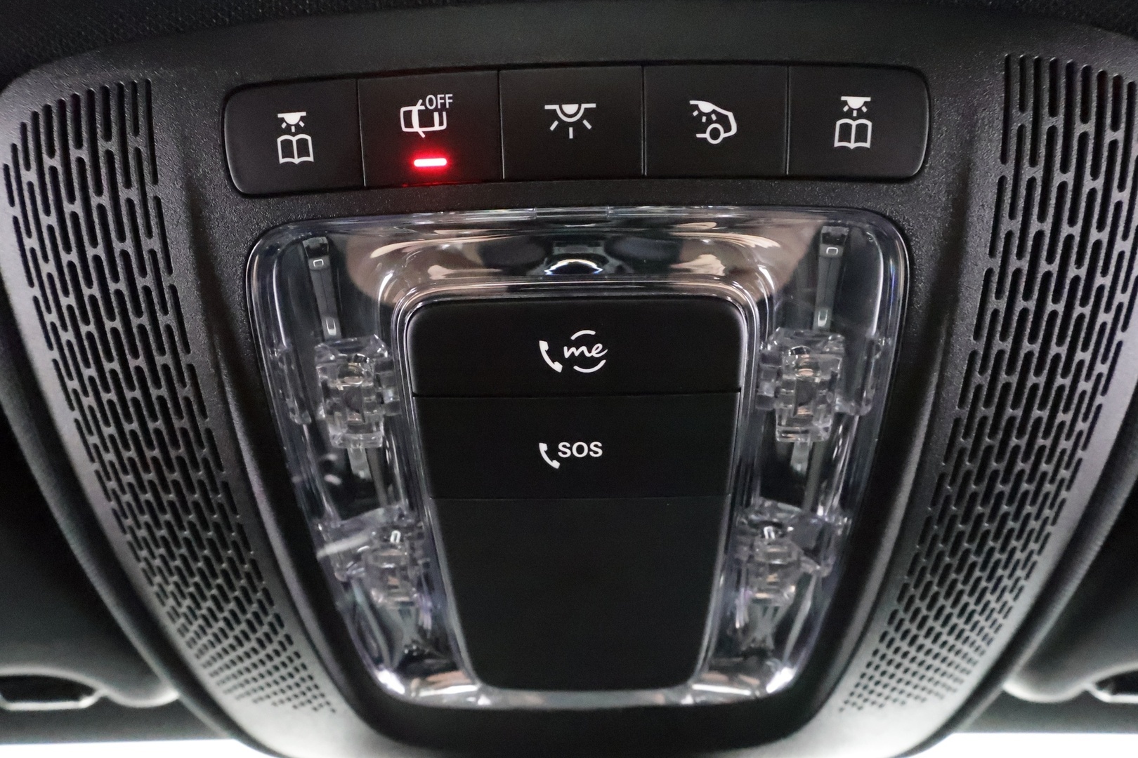 MERCEDES-BENZ A 2021