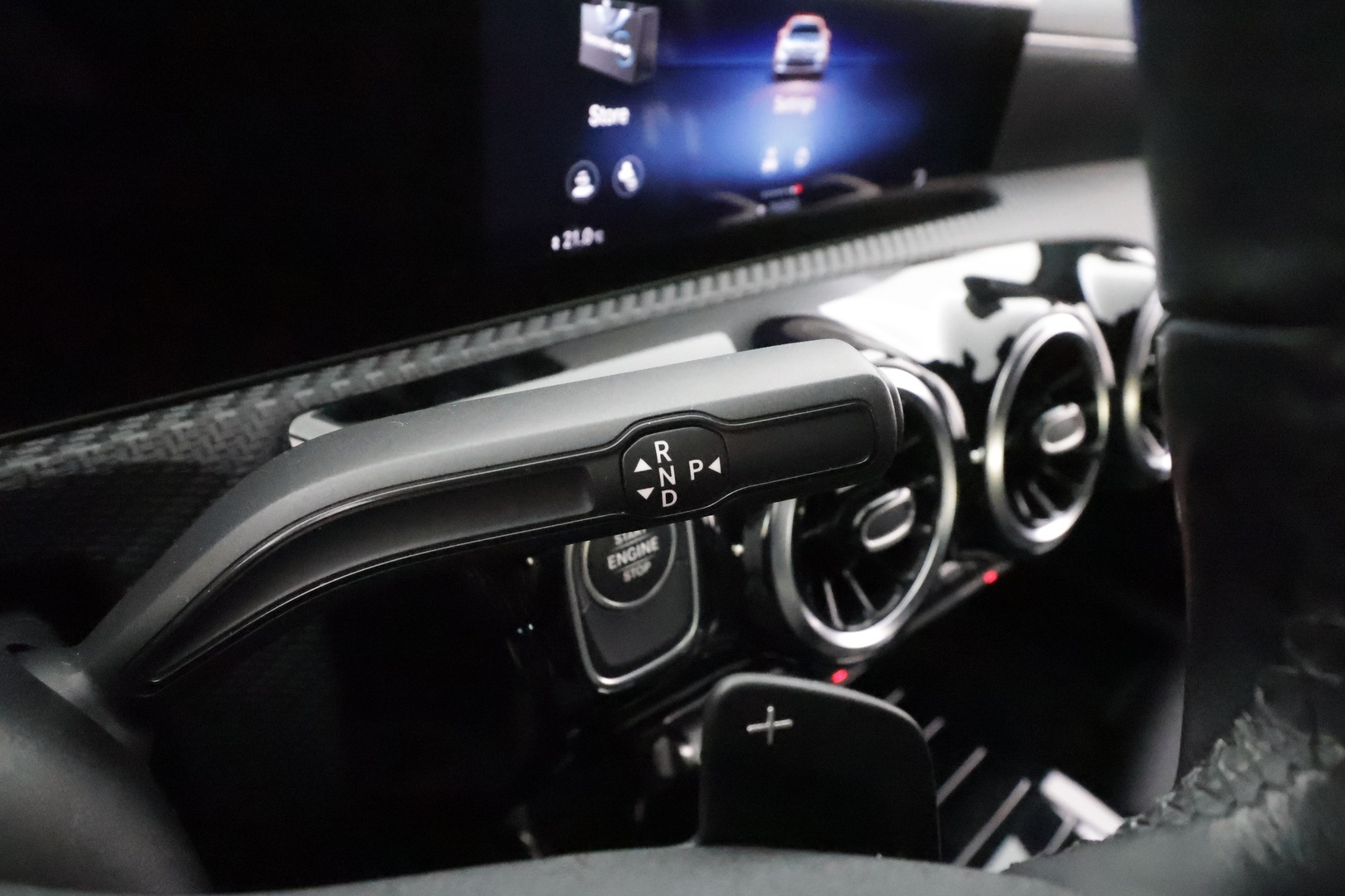 MERCEDES-BENZ A 2021