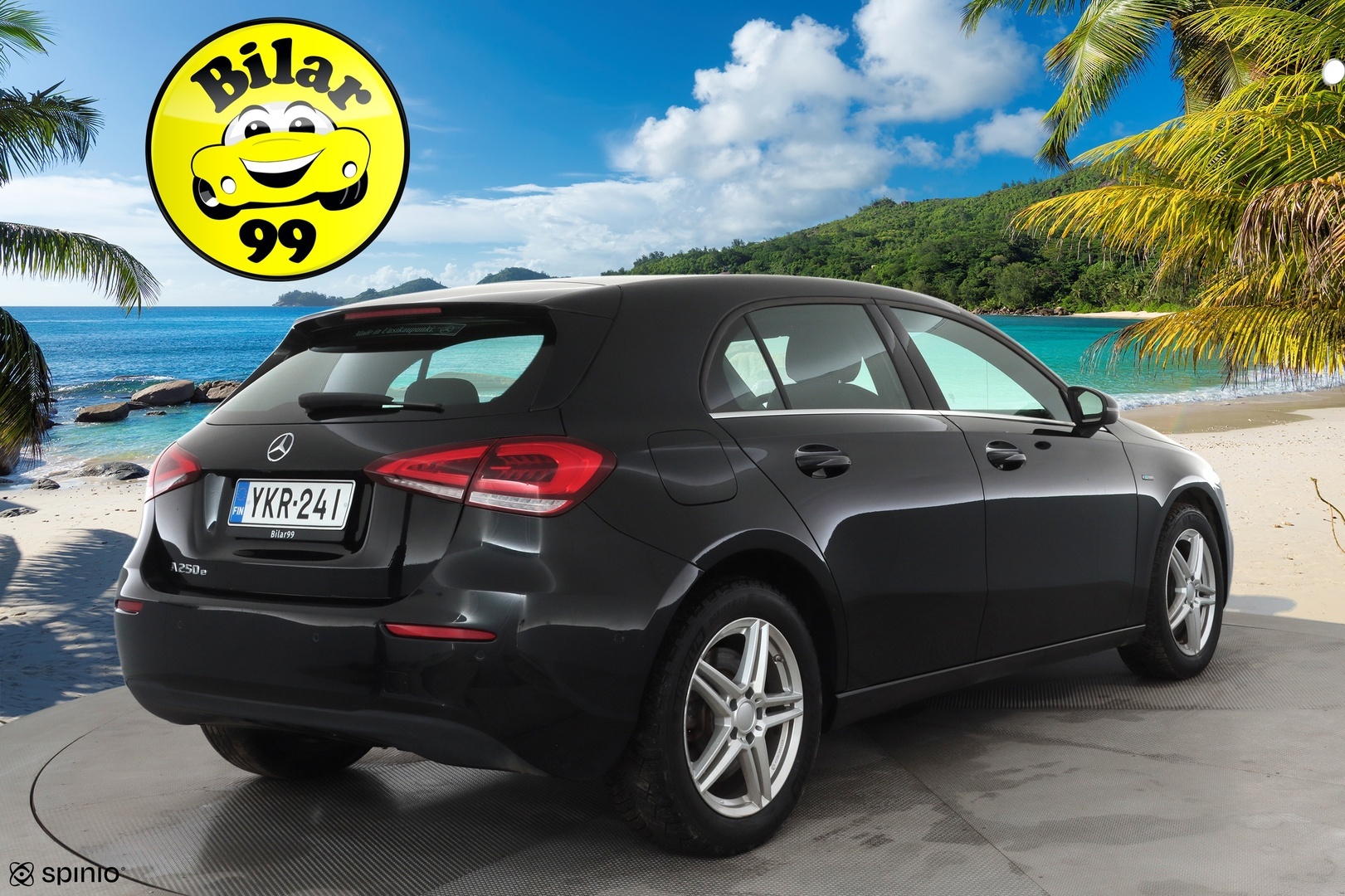 MERCEDES-BENZ A 2021