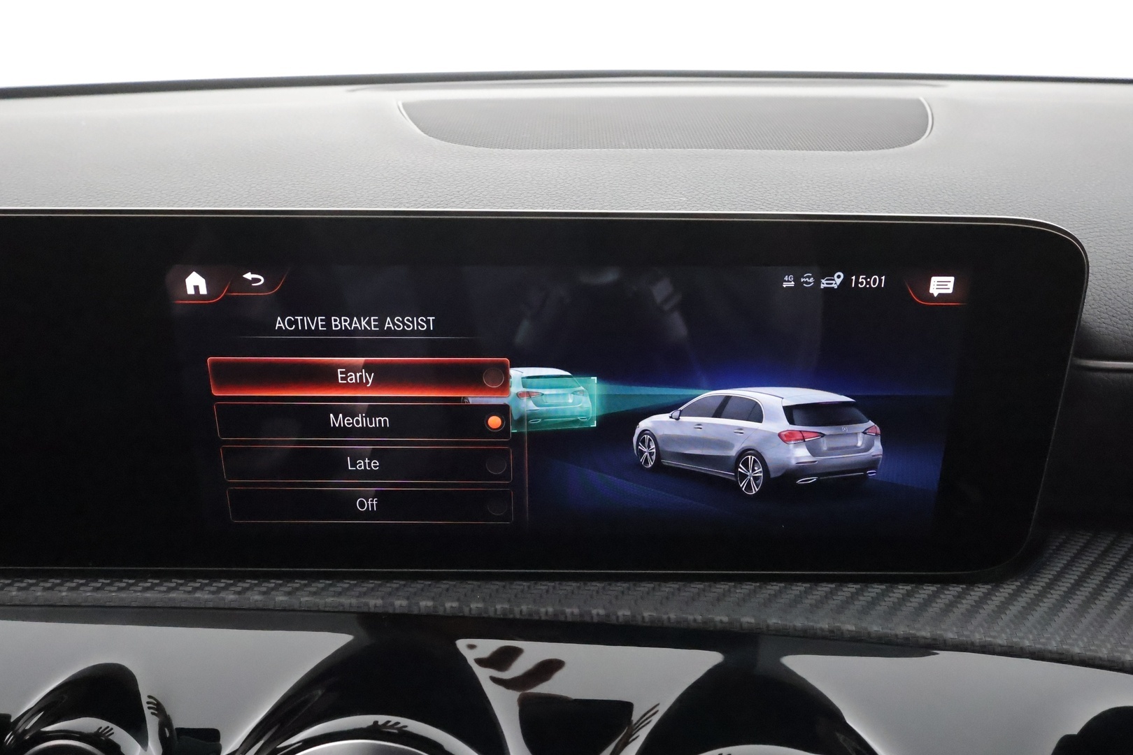 MERCEDES-BENZ A 2021