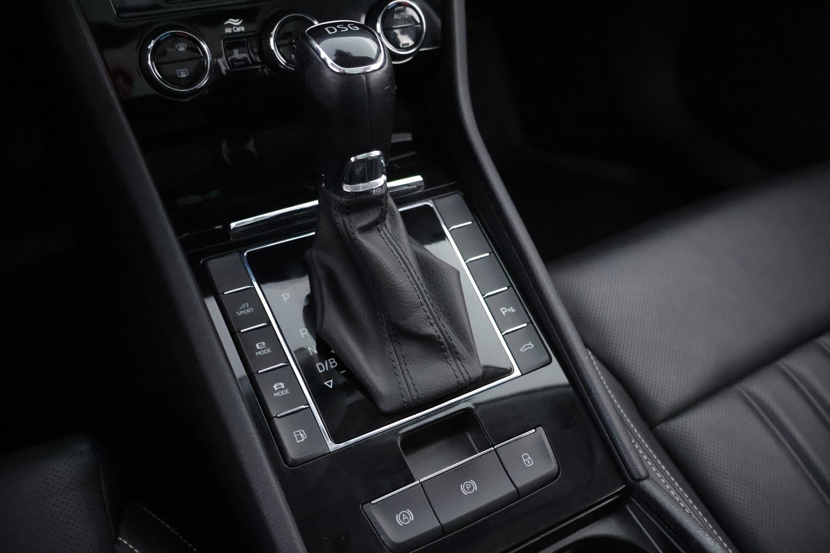 SKODA Superb 2021