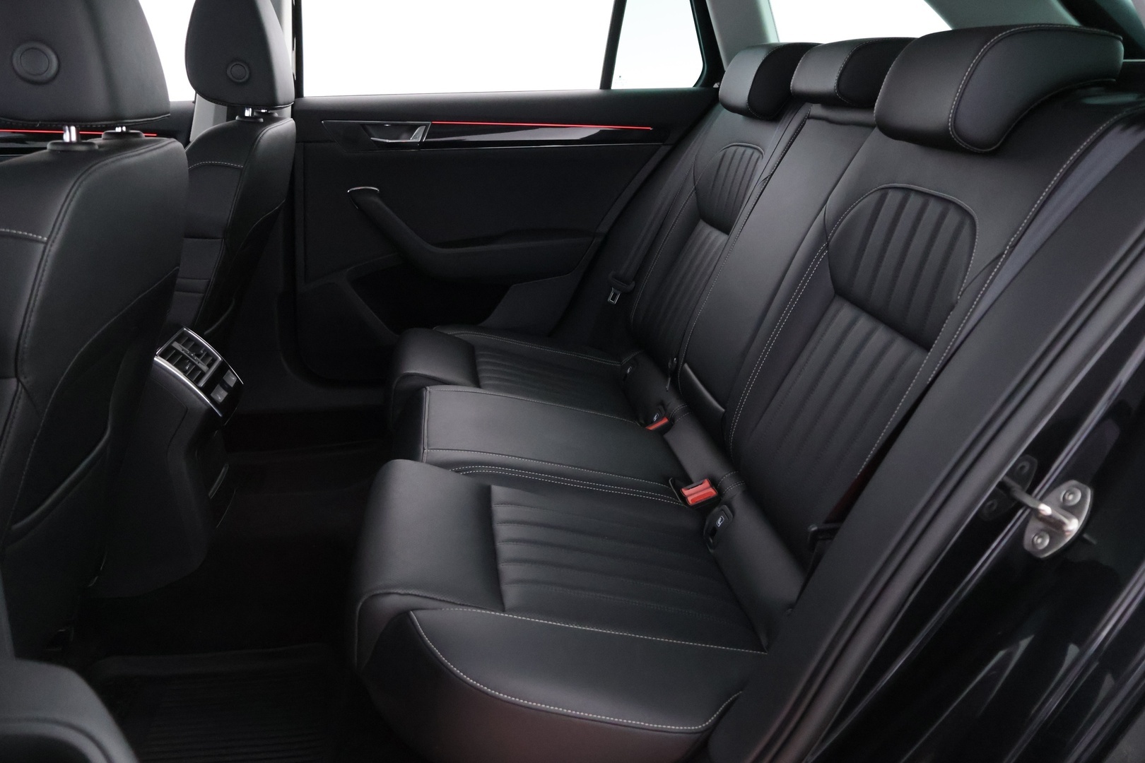 SKODA Superb 2021