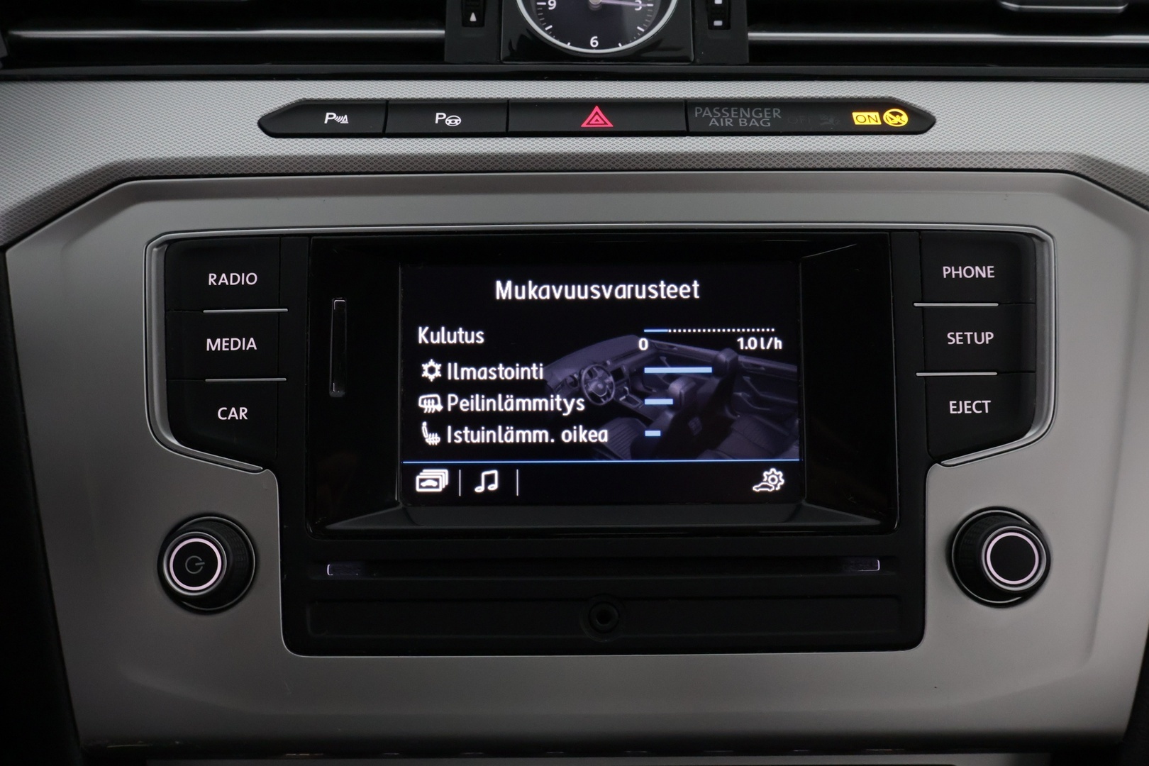 VOLKSWAGEN Passat 2016