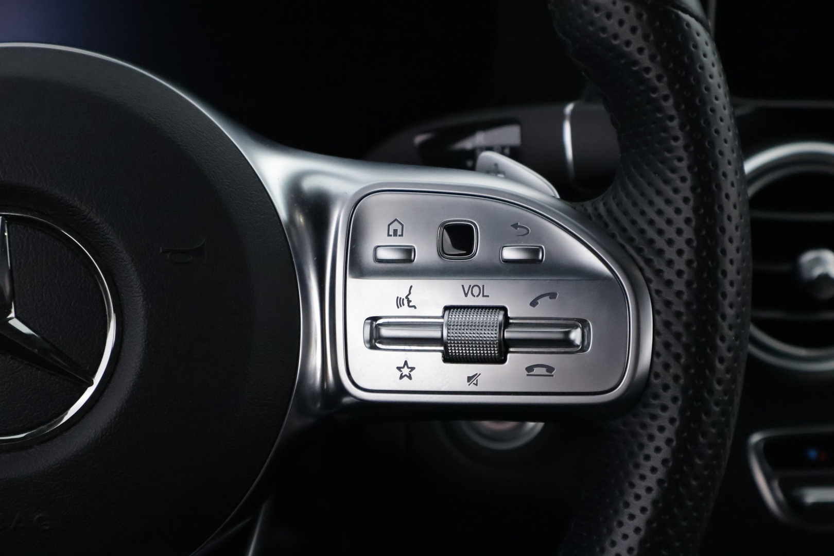 MERCEDES-BENZ C 2020