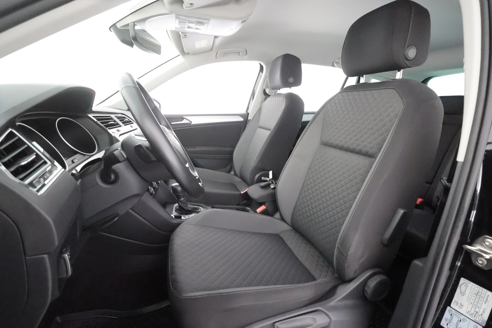 VOLKSWAGEN Tiguan 2019