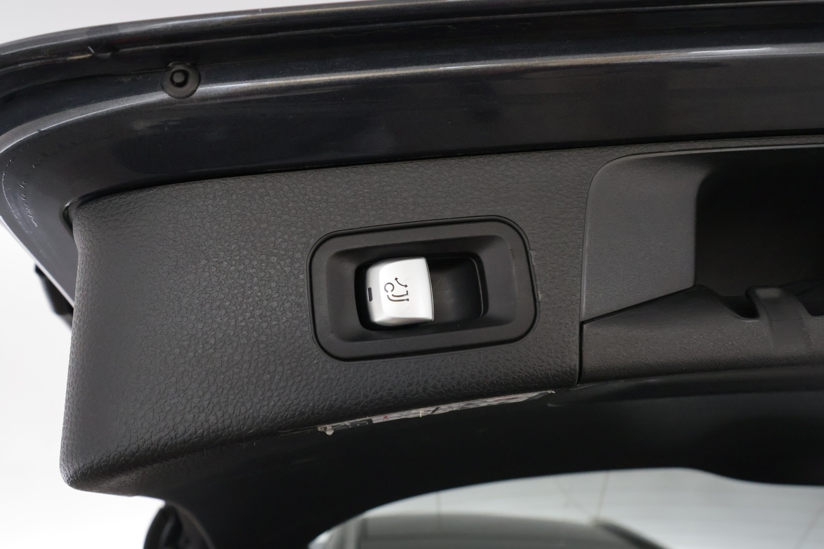 MERCEDES-BENZ C 2016