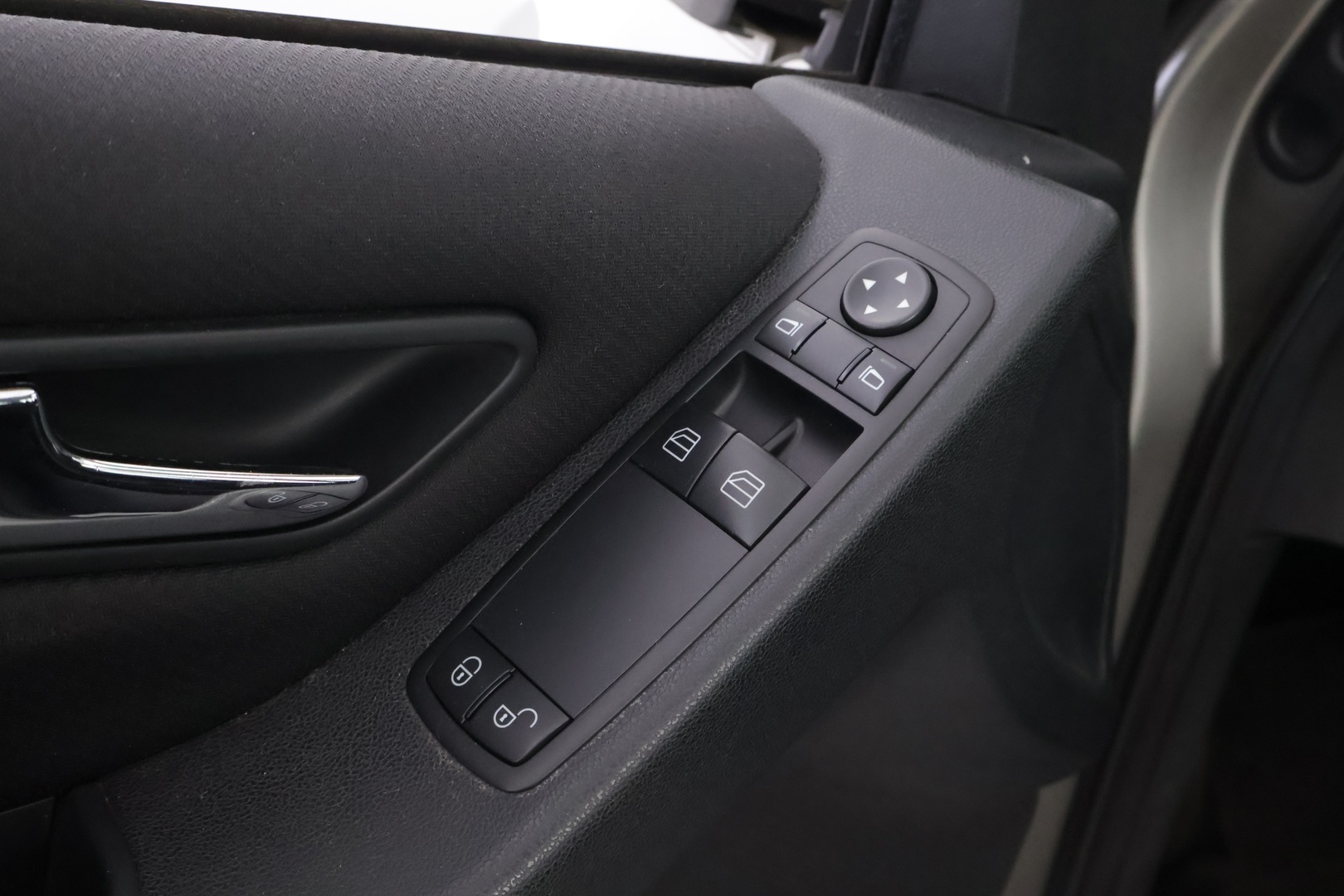 MERCEDES-BENZ B 2006
