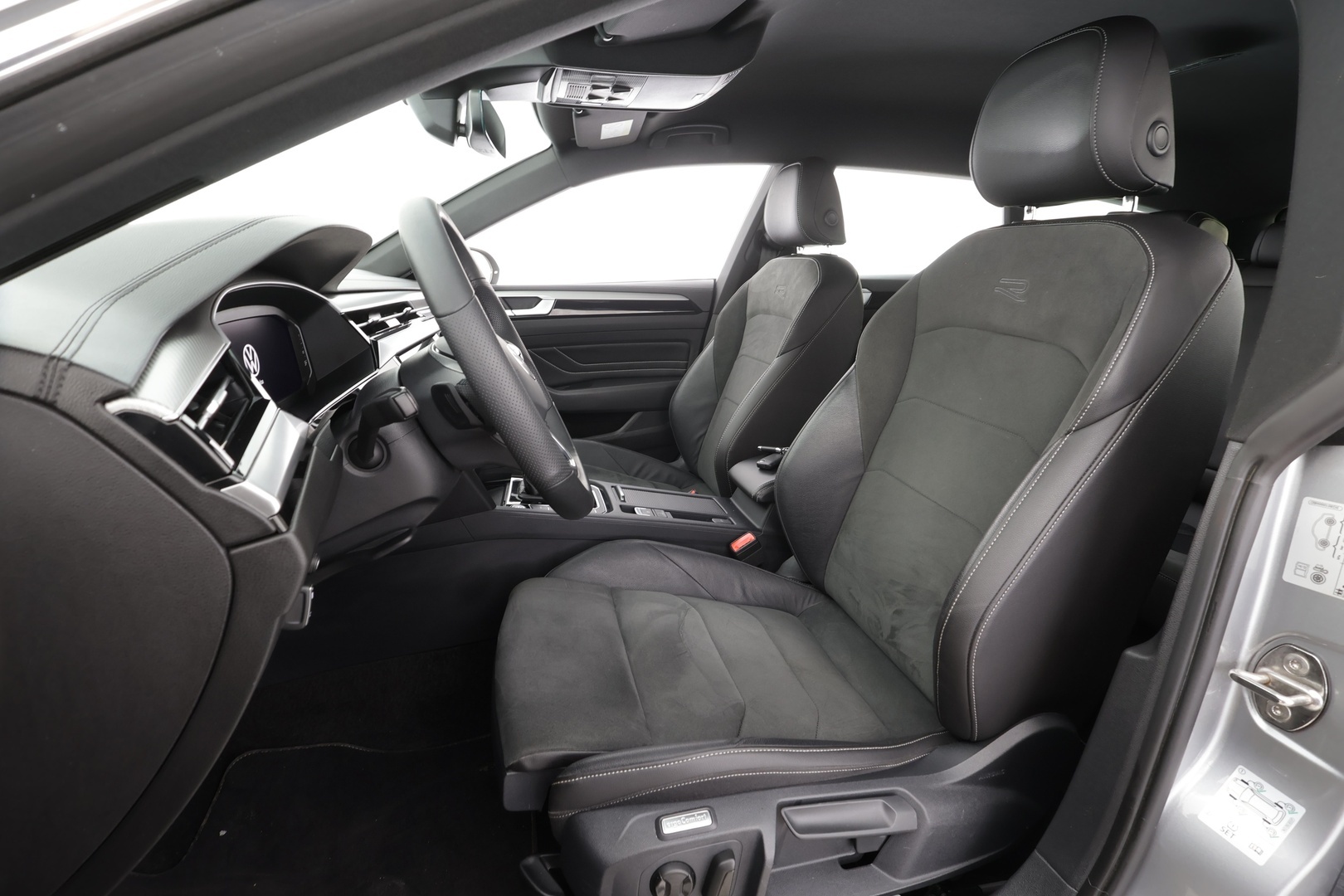 VOLKSWAGEN Arteon 2023