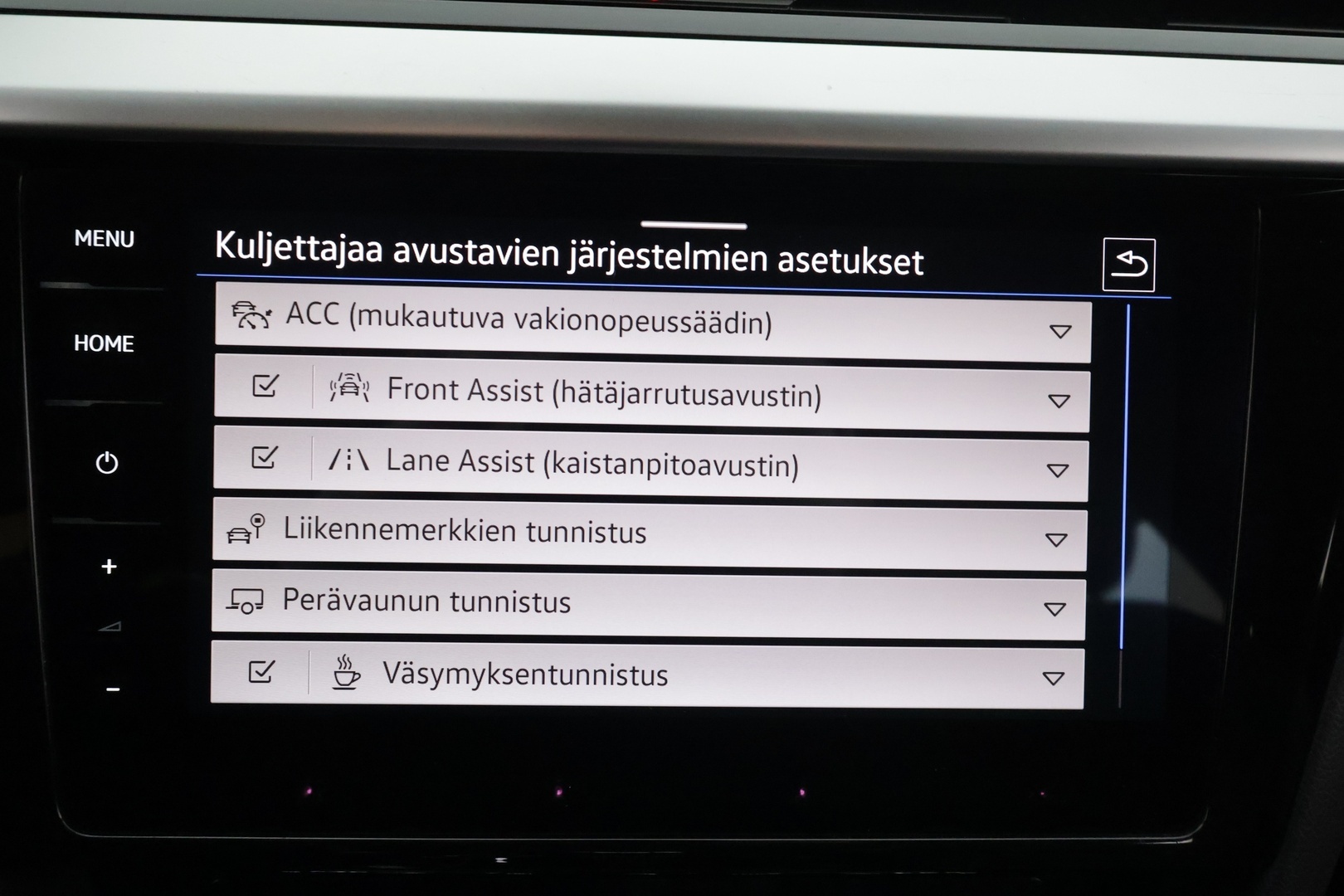 VOLKSWAGEN Arteon 2023