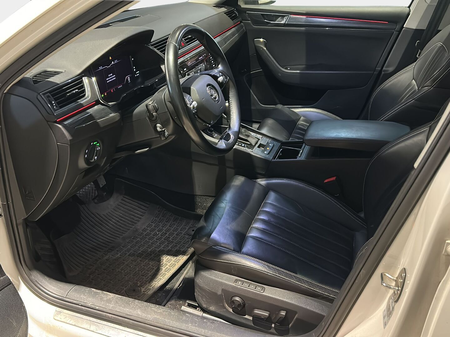 SKODA Superb 2021