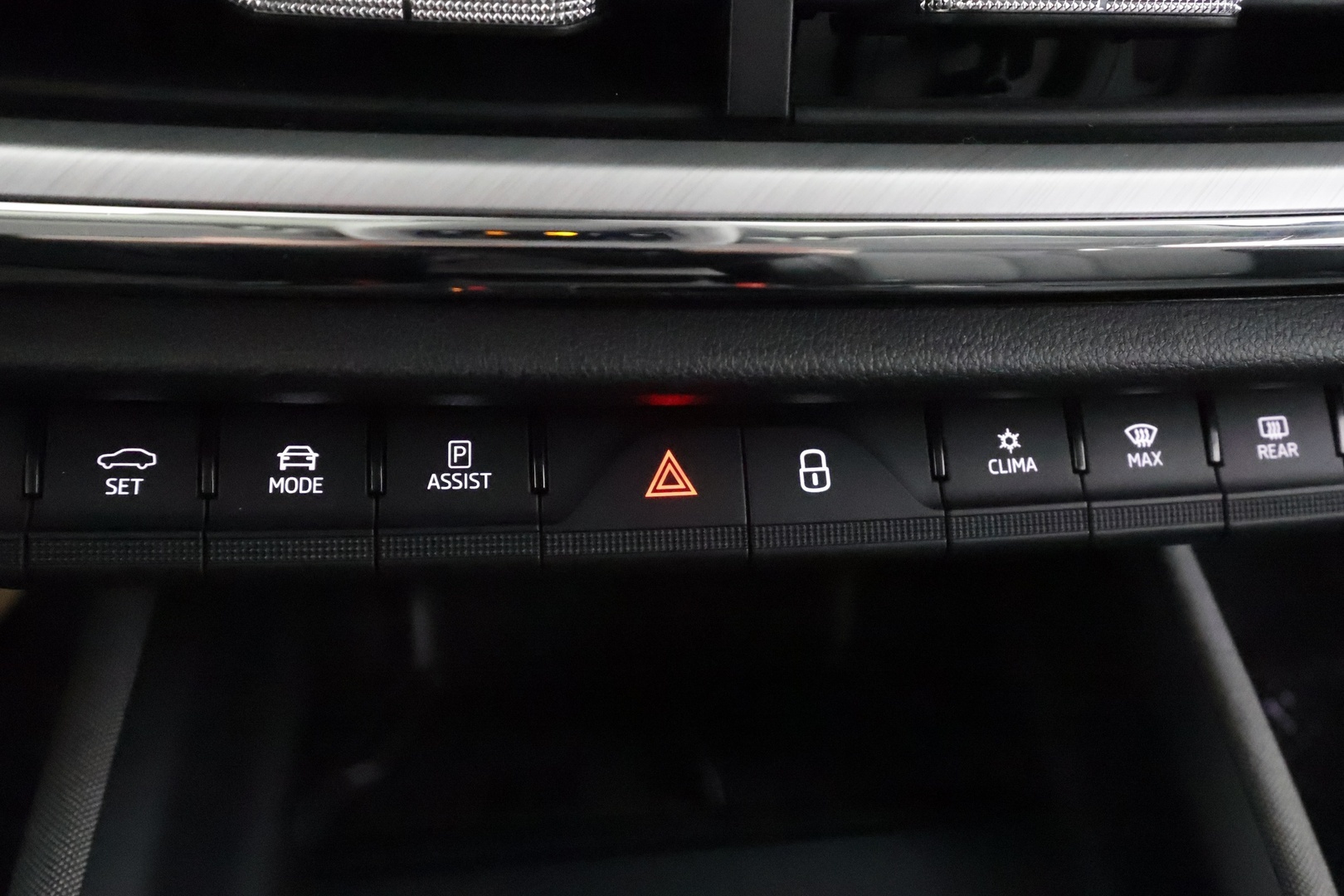 SKODA ENYAQ 2023