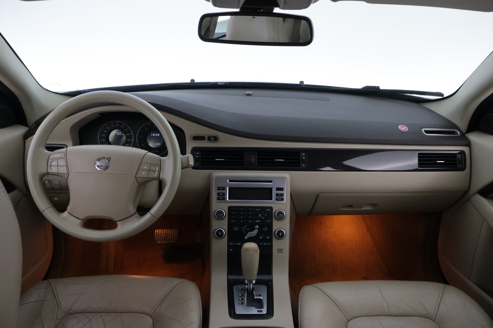 VOLVO V70 2008