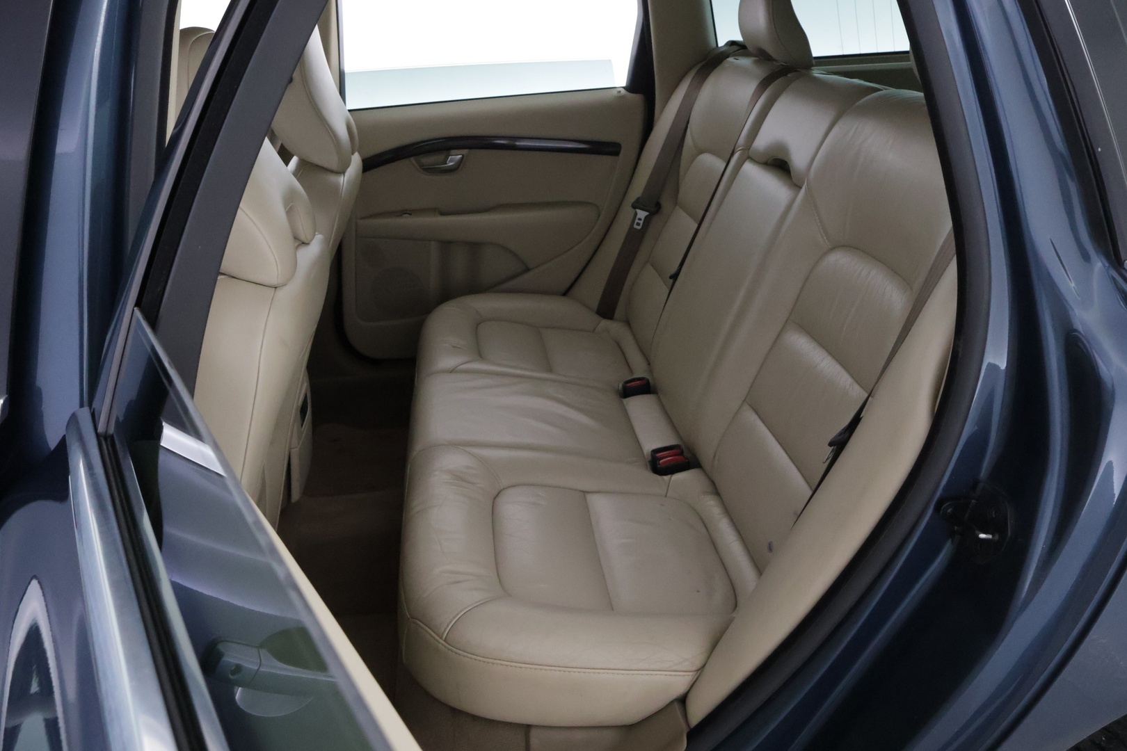 VOLVO V70 2008