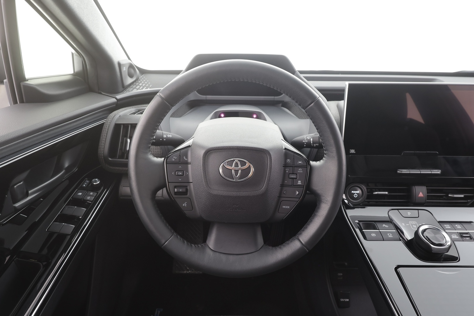 TOYOTA bZ4X 2023