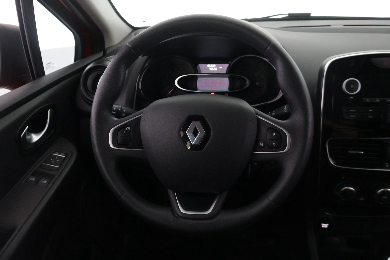 RENAULT Clio 2016