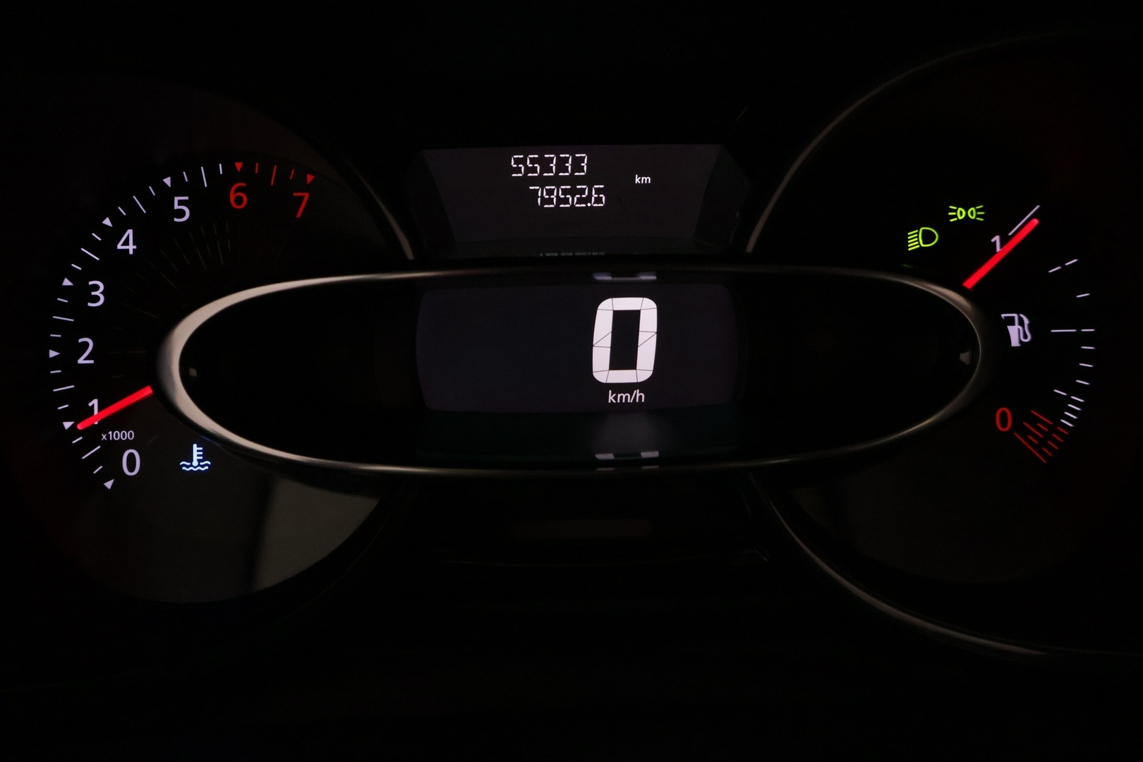 RENAULT Clio 2016