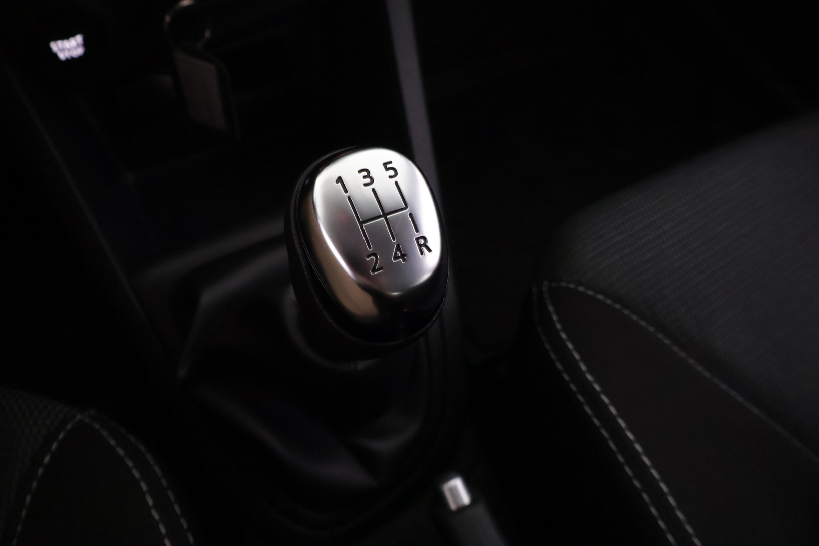 RENAULT Clio 2016