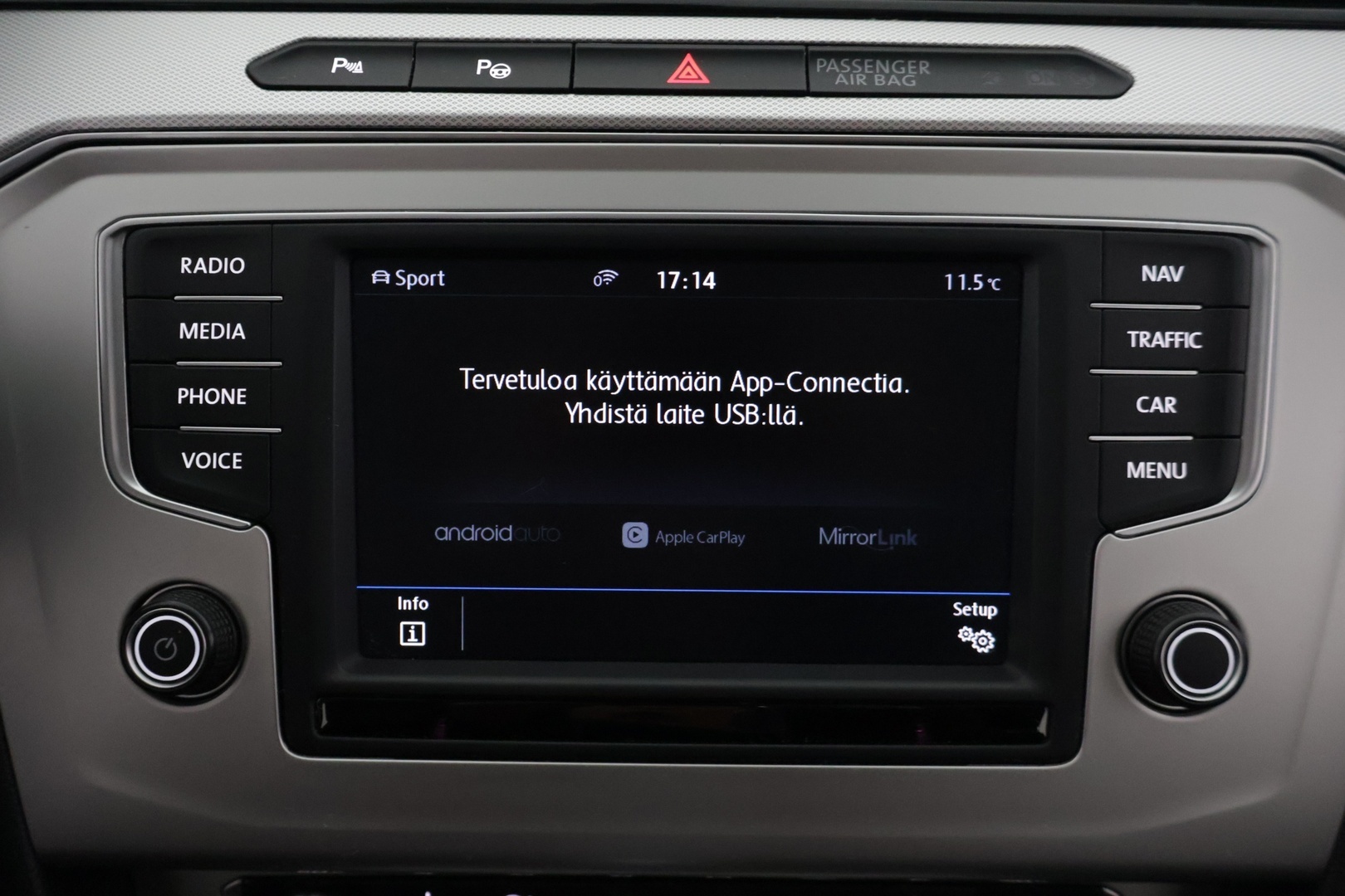 VOLKSWAGEN Passat 2017