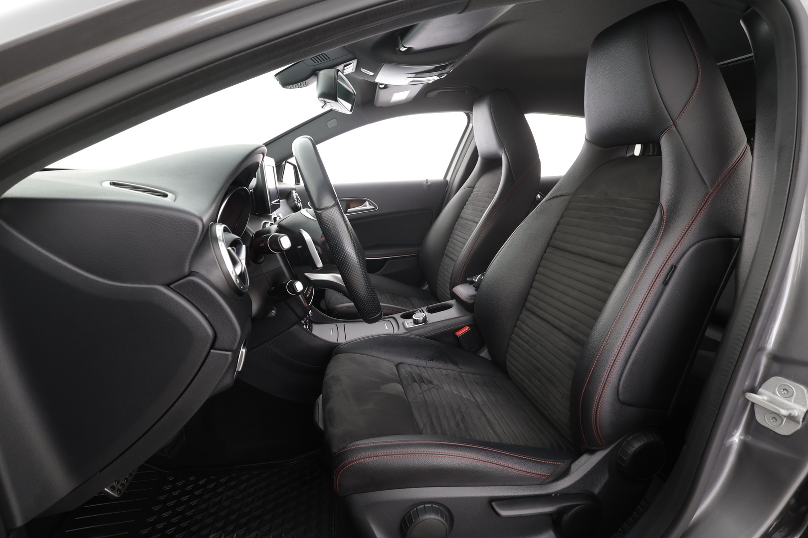 MERCEDES-BENZ GLA 2017
