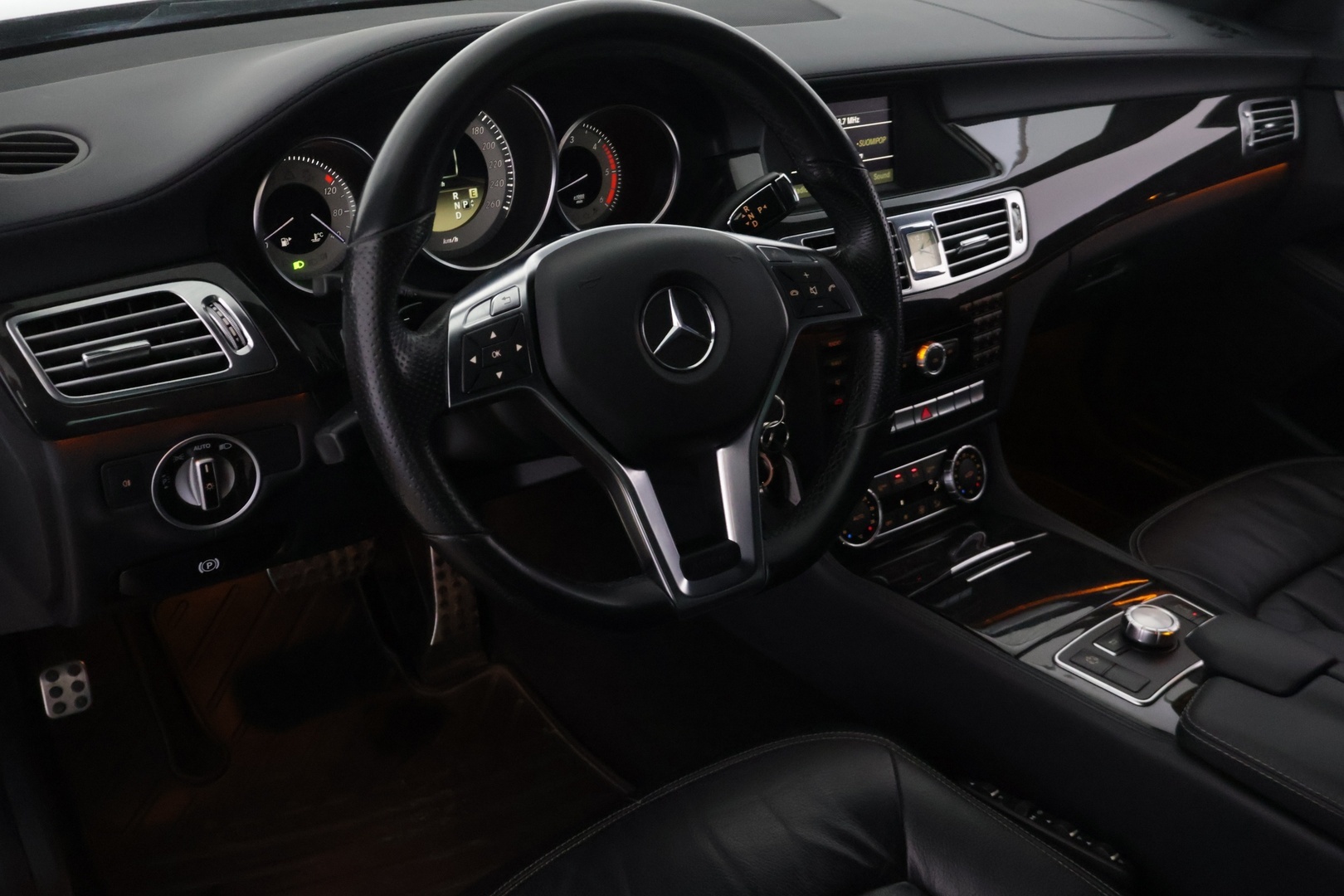 MERCEDES-BENZ CLS 2011