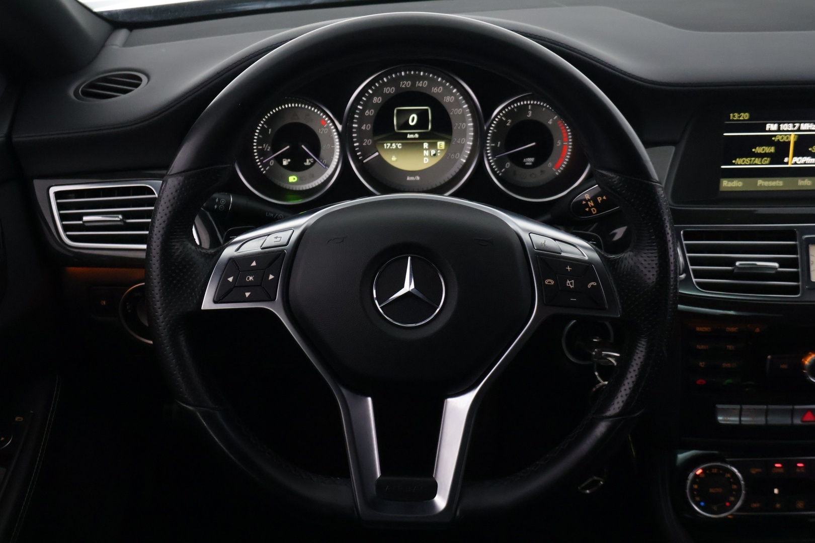 MERCEDES-BENZ CLS 2011