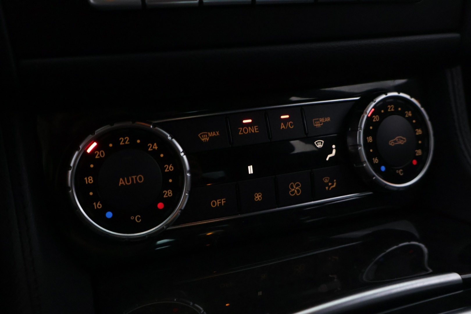 MERCEDES-BENZ CLS 2011