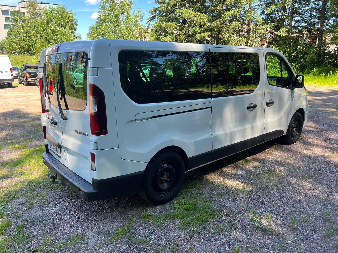 RENAULT Trafic Passenger 2015