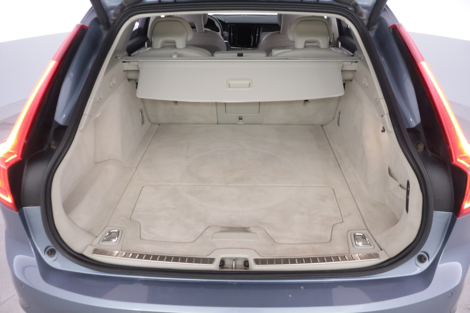 VOLVO V90 2016