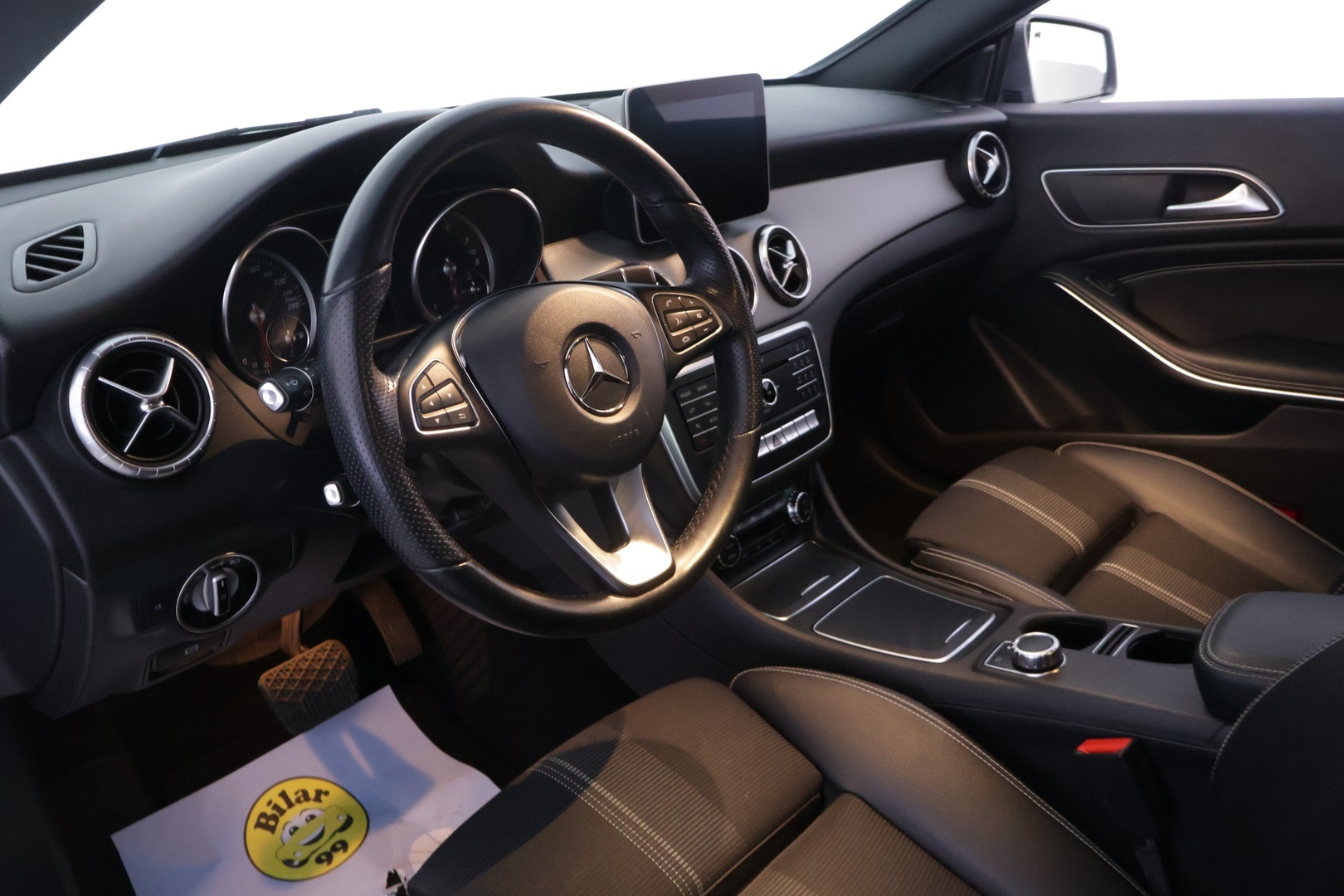 MERCEDES-BENZ CLA 2019
