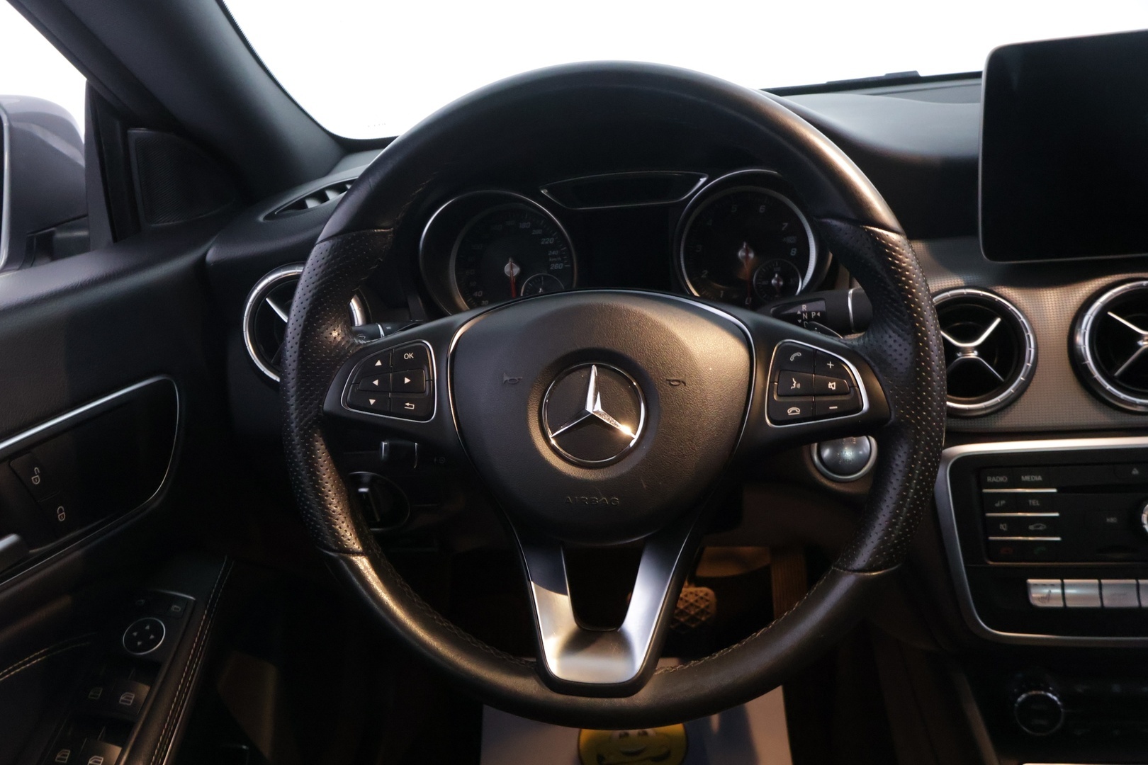 MERCEDES-BENZ CLA 2019