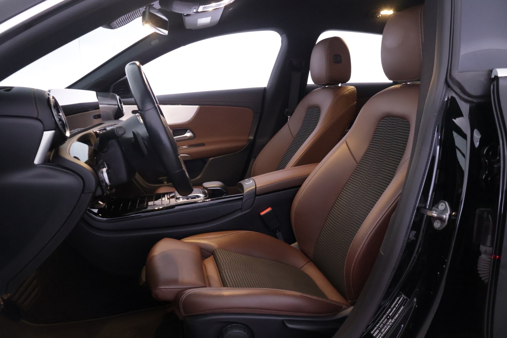 MERCEDES-BENZ CLA 2019