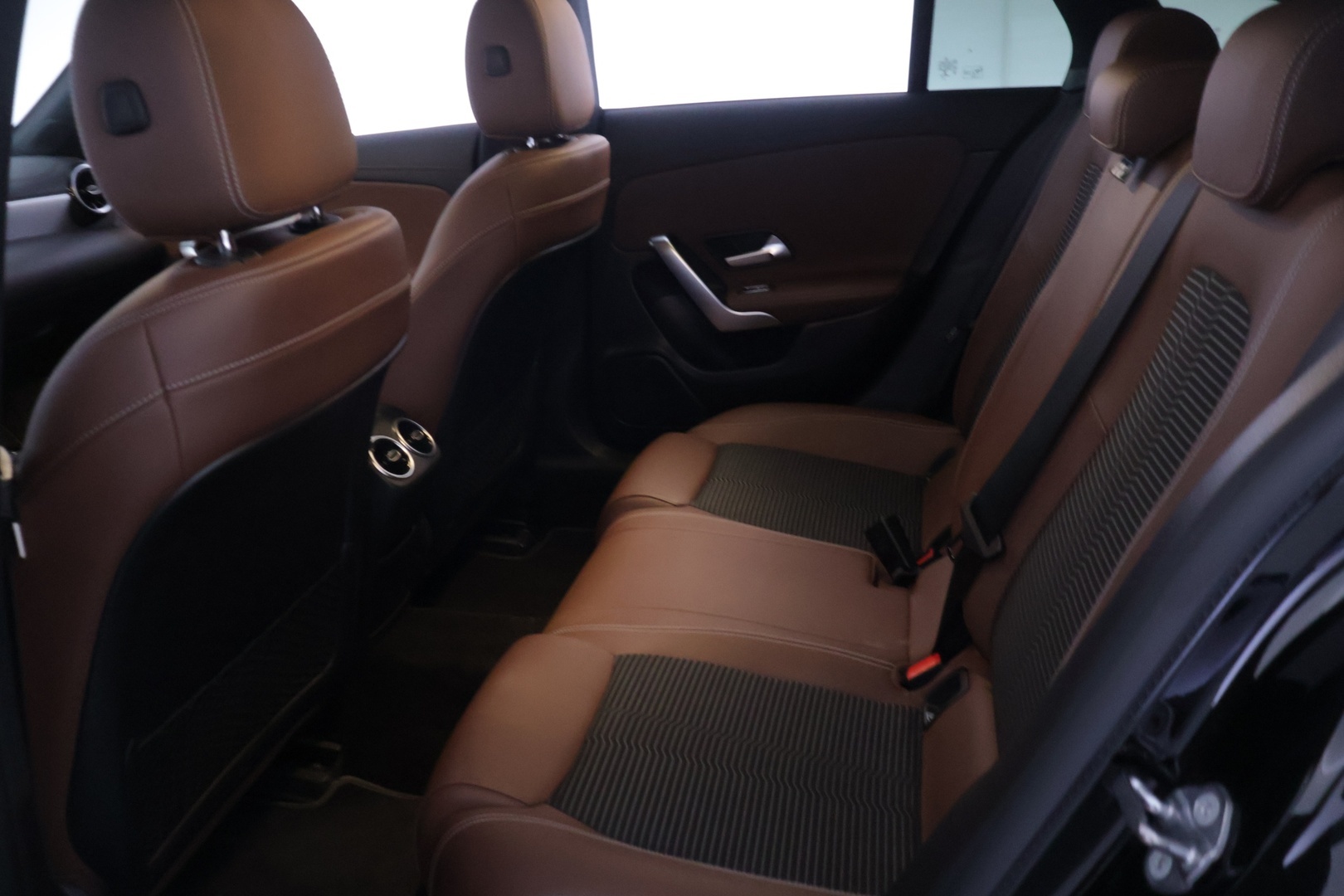 MERCEDES-BENZ CLA 2019