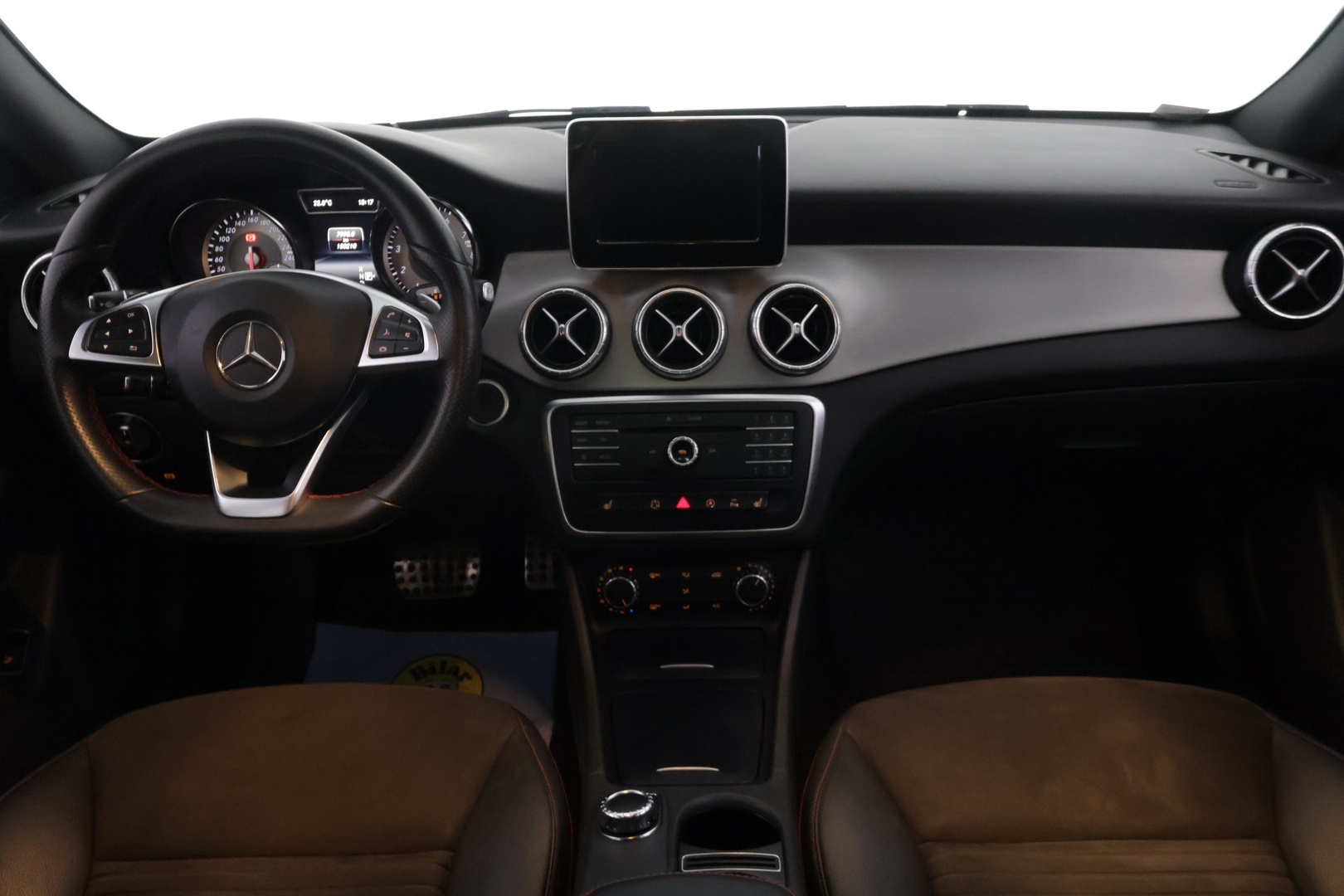 MERCEDES-BENZ CLA 2015