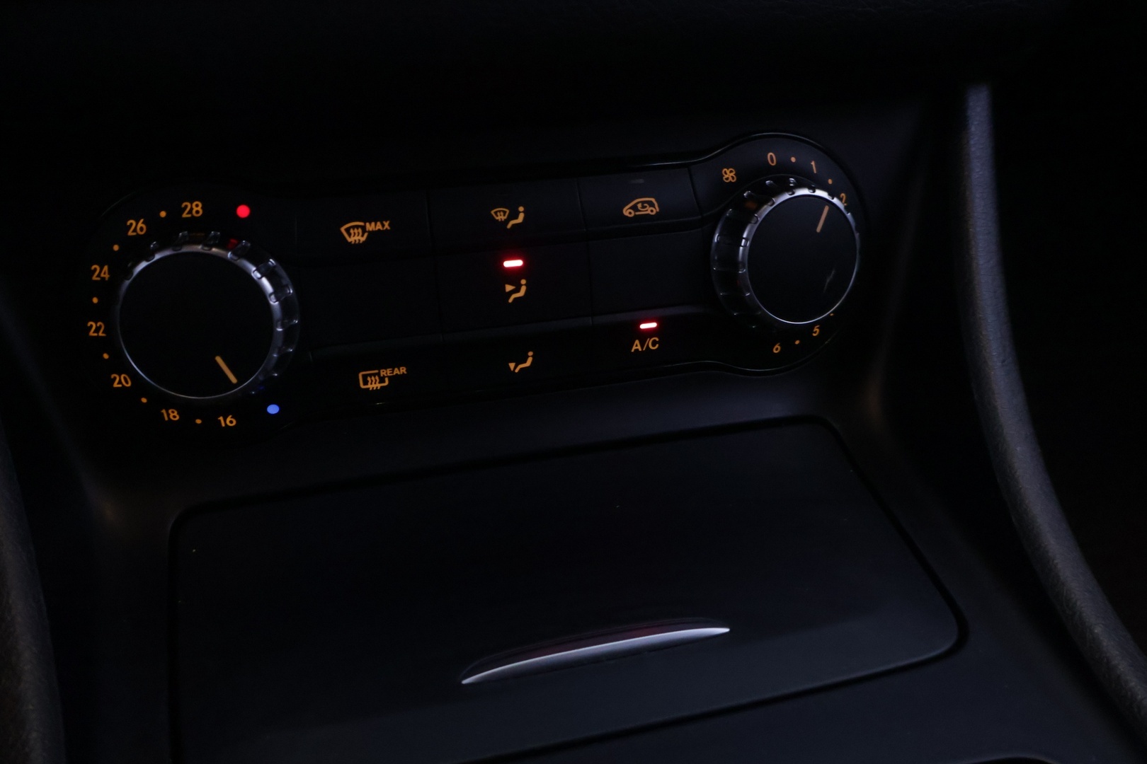 MERCEDES-BENZ CLA 2015