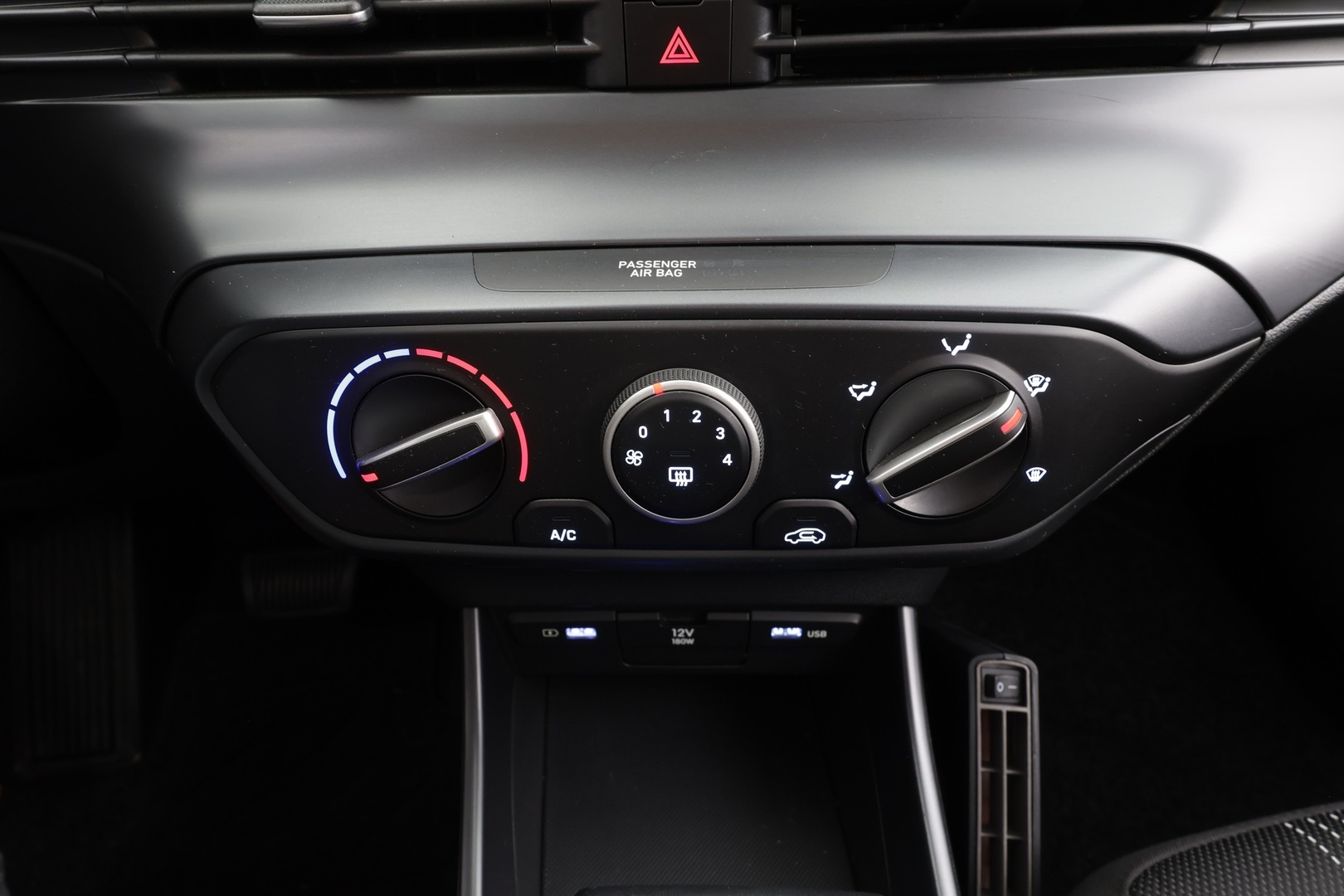 HYUNDAI i20 Hatchback 2023