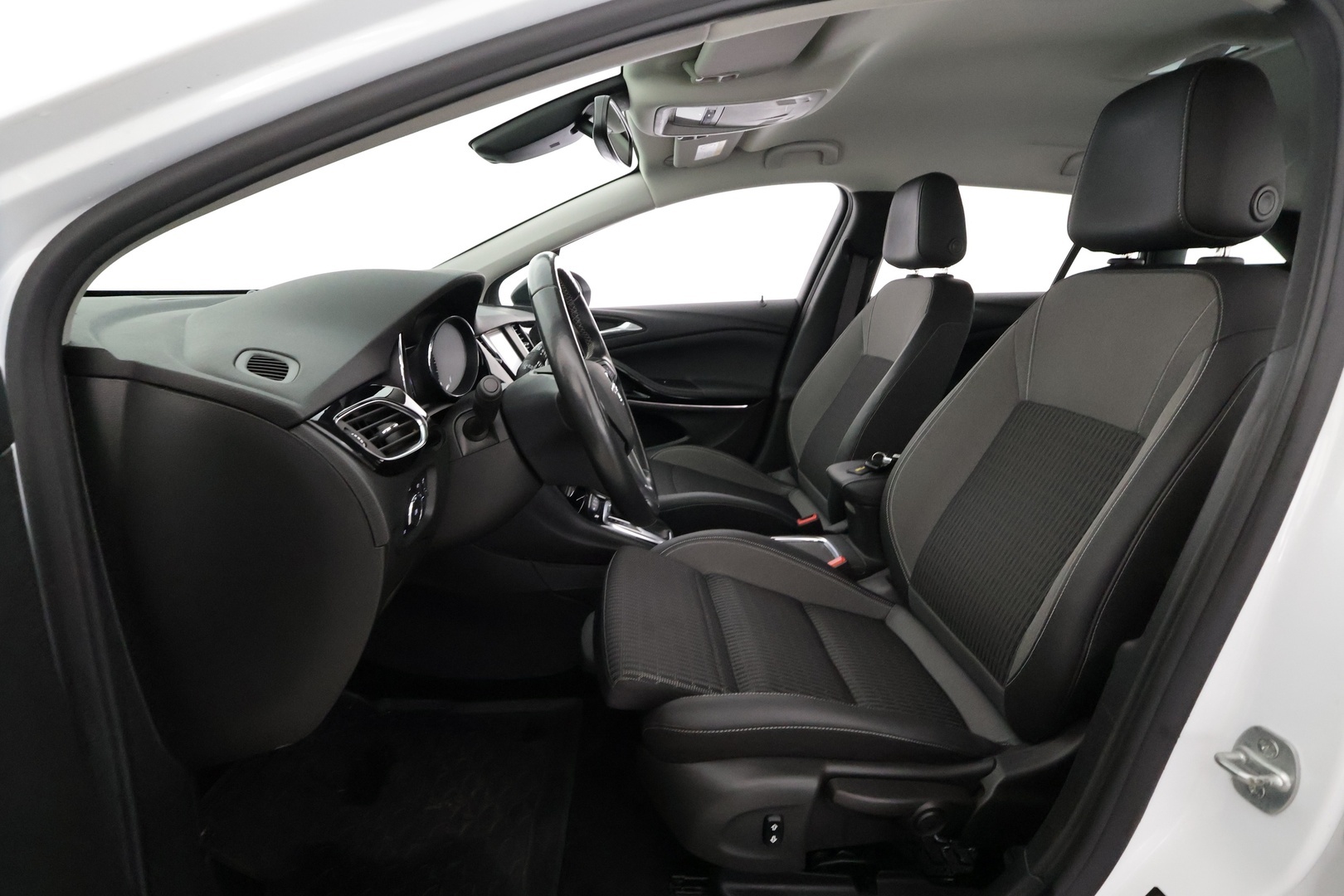 OPEL ASTRA 2022