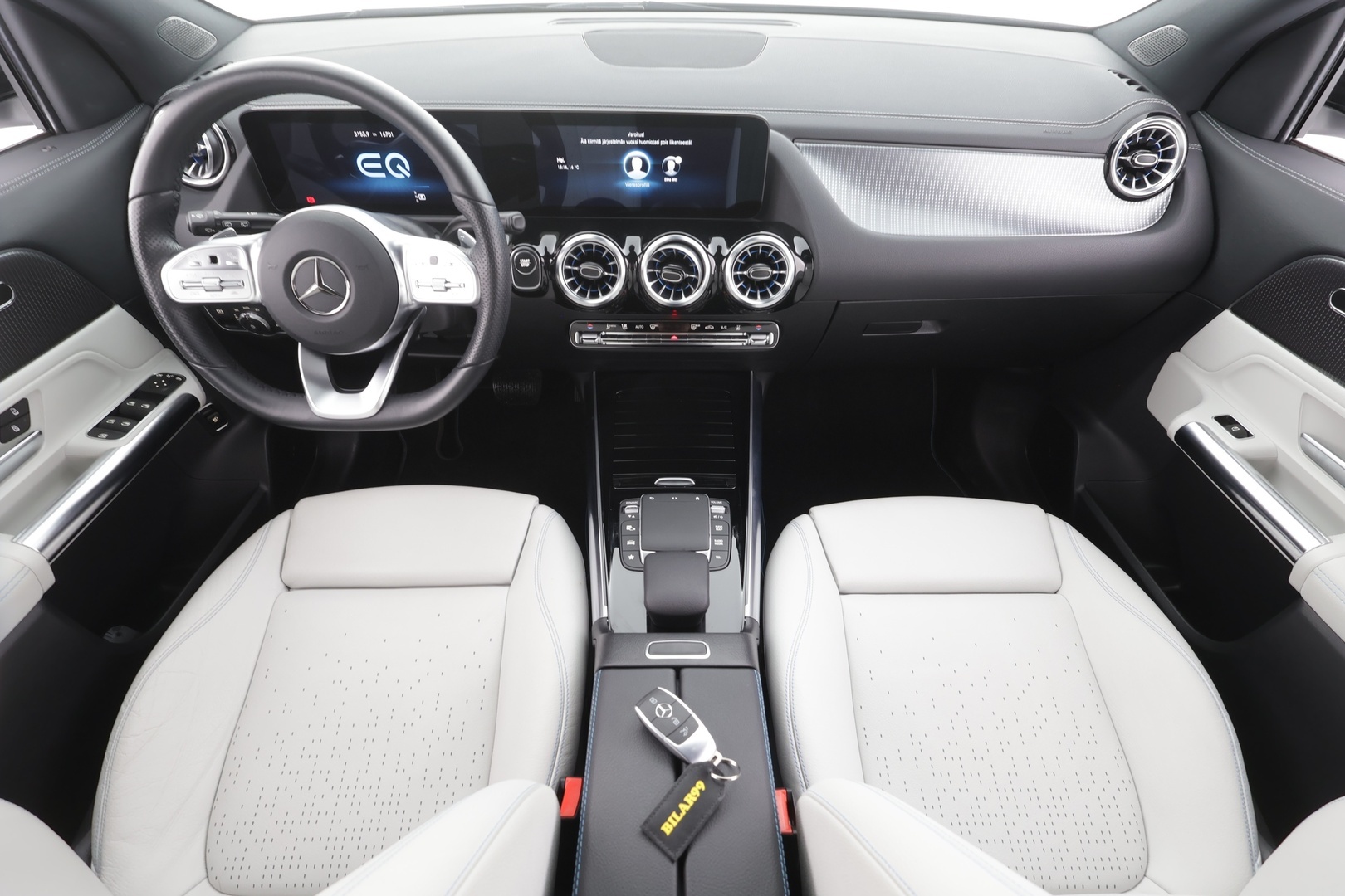 MERCEDES-BENZ EQA 2021