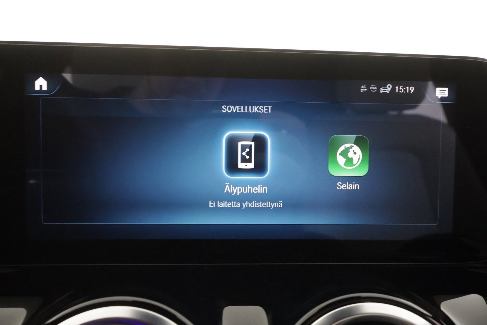 MERCEDES-BENZ EQA 2021