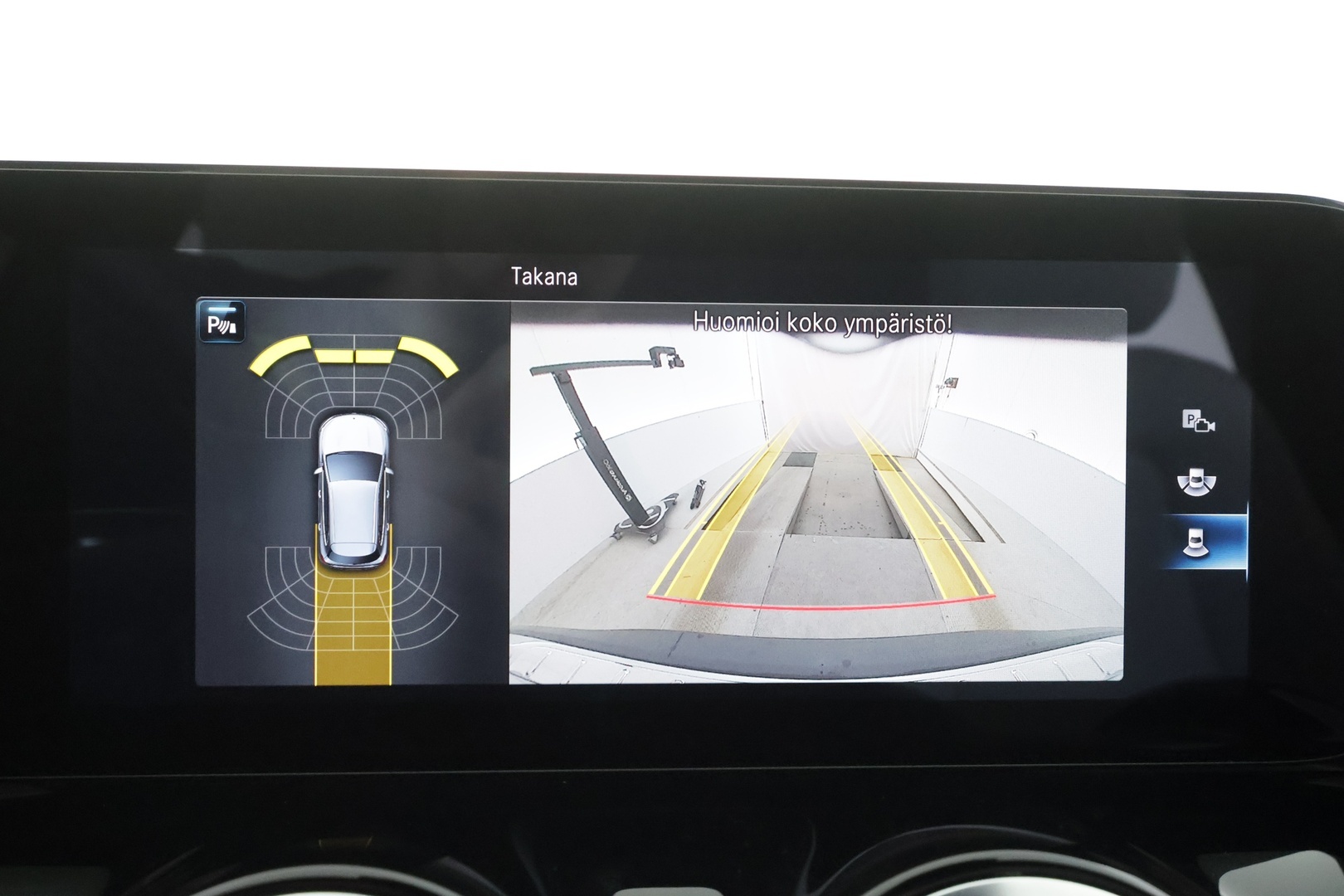 MERCEDES-BENZ EQA 2021