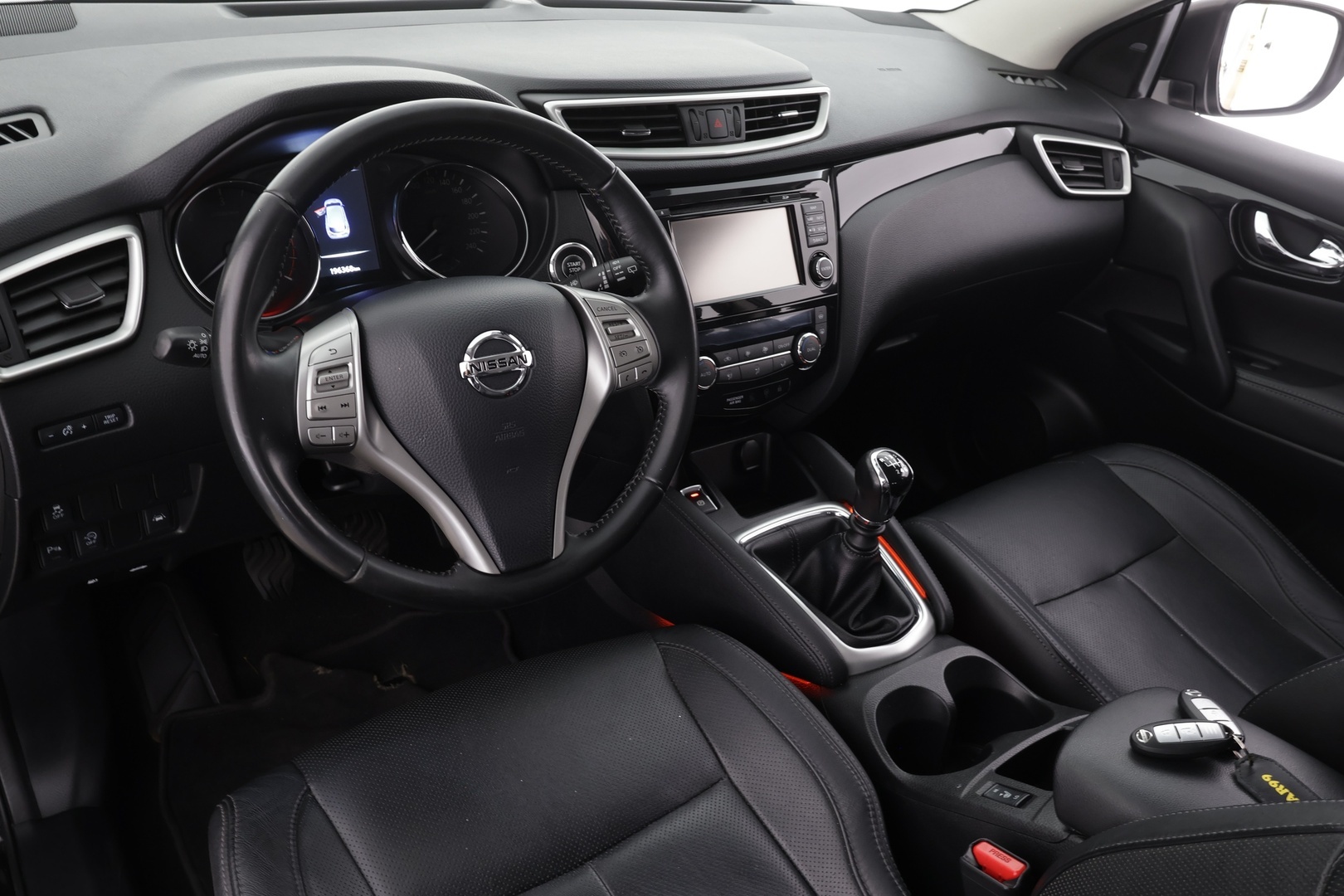 NISSAN Qashqai 2015