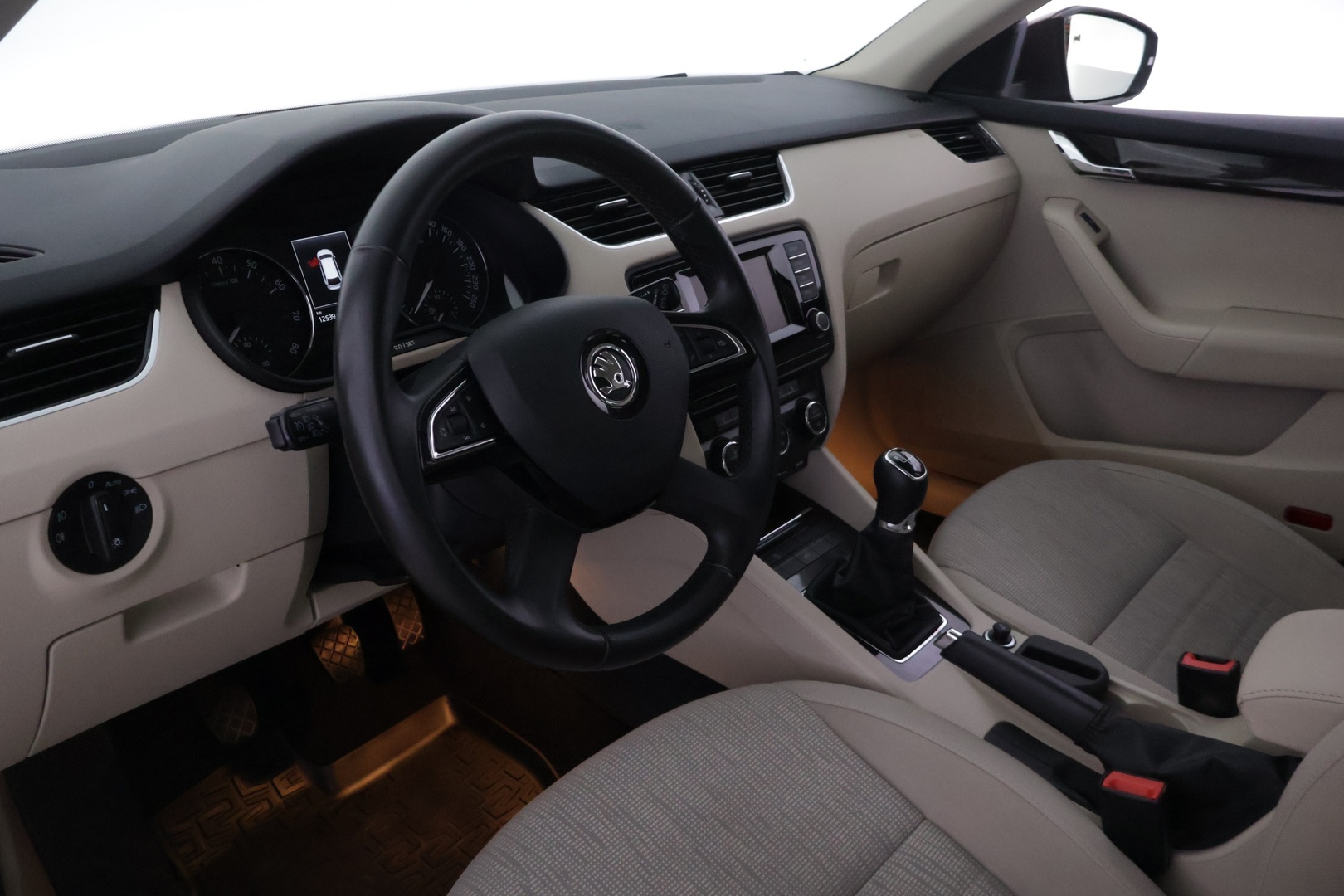 SKODA Octavia 2015