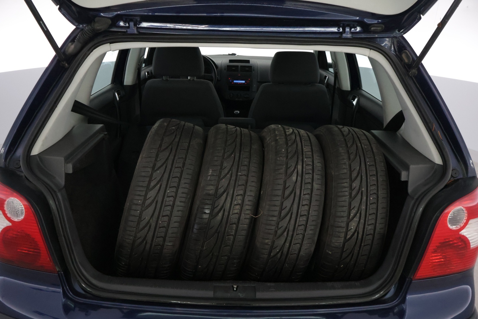 VOLKSWAGEN Polo 2005