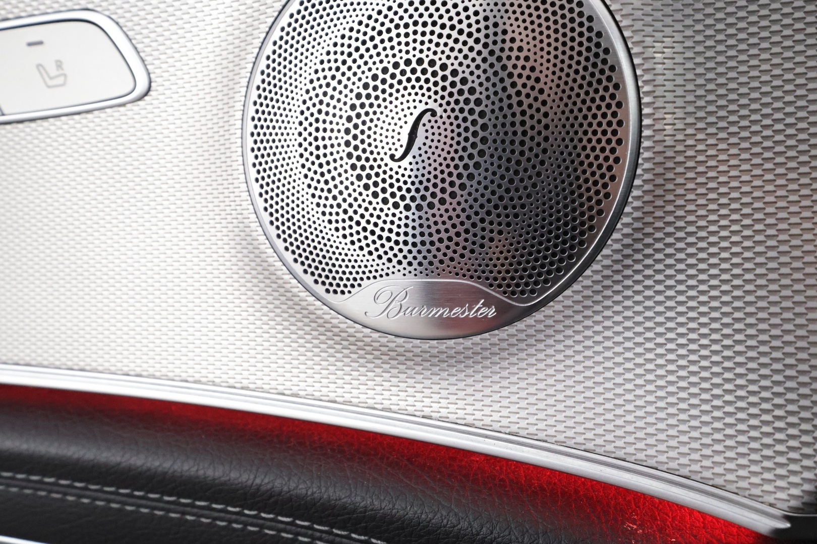 MERCEDES-BENZ E 2018