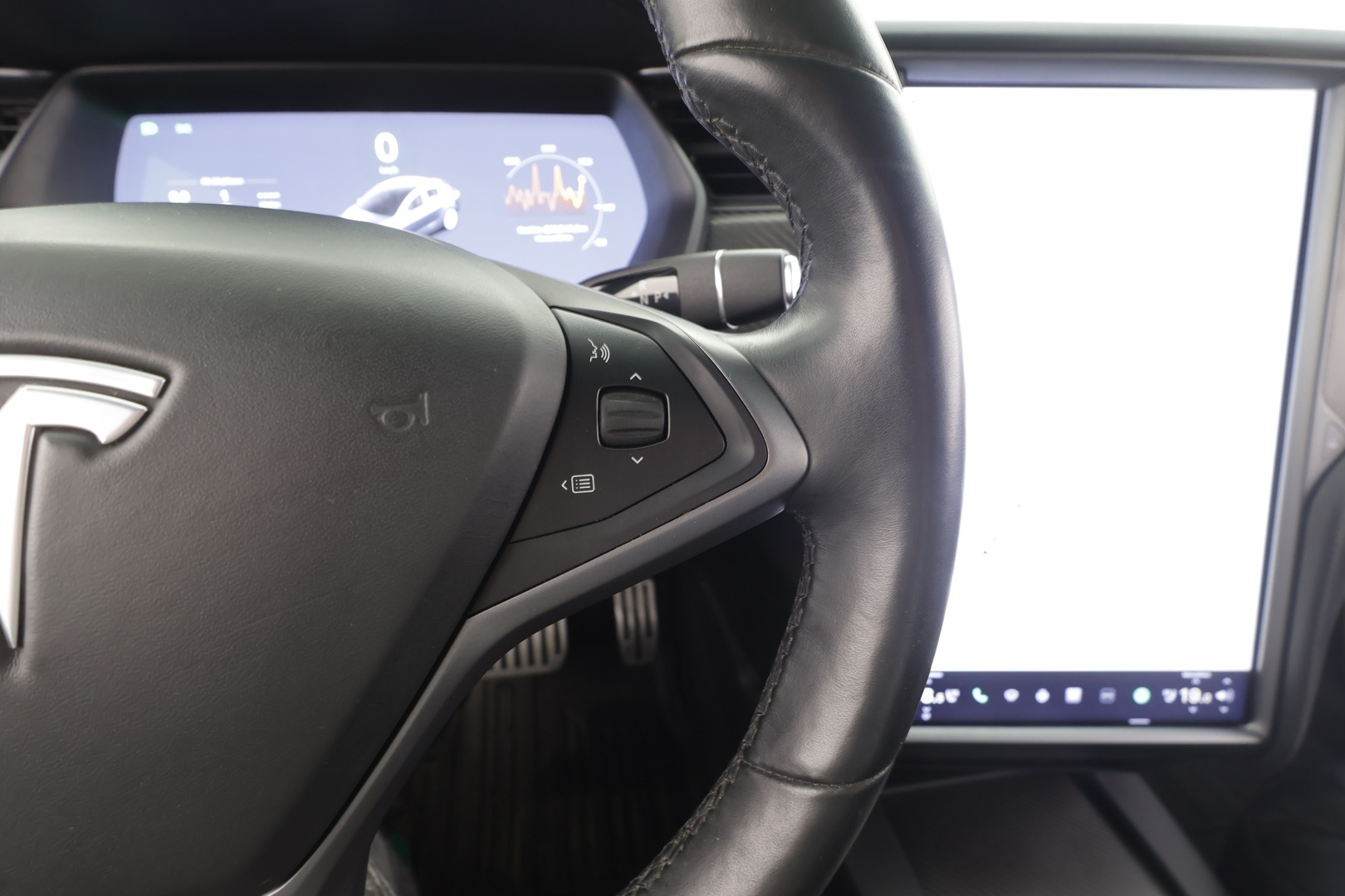 TESLA Model X 2019