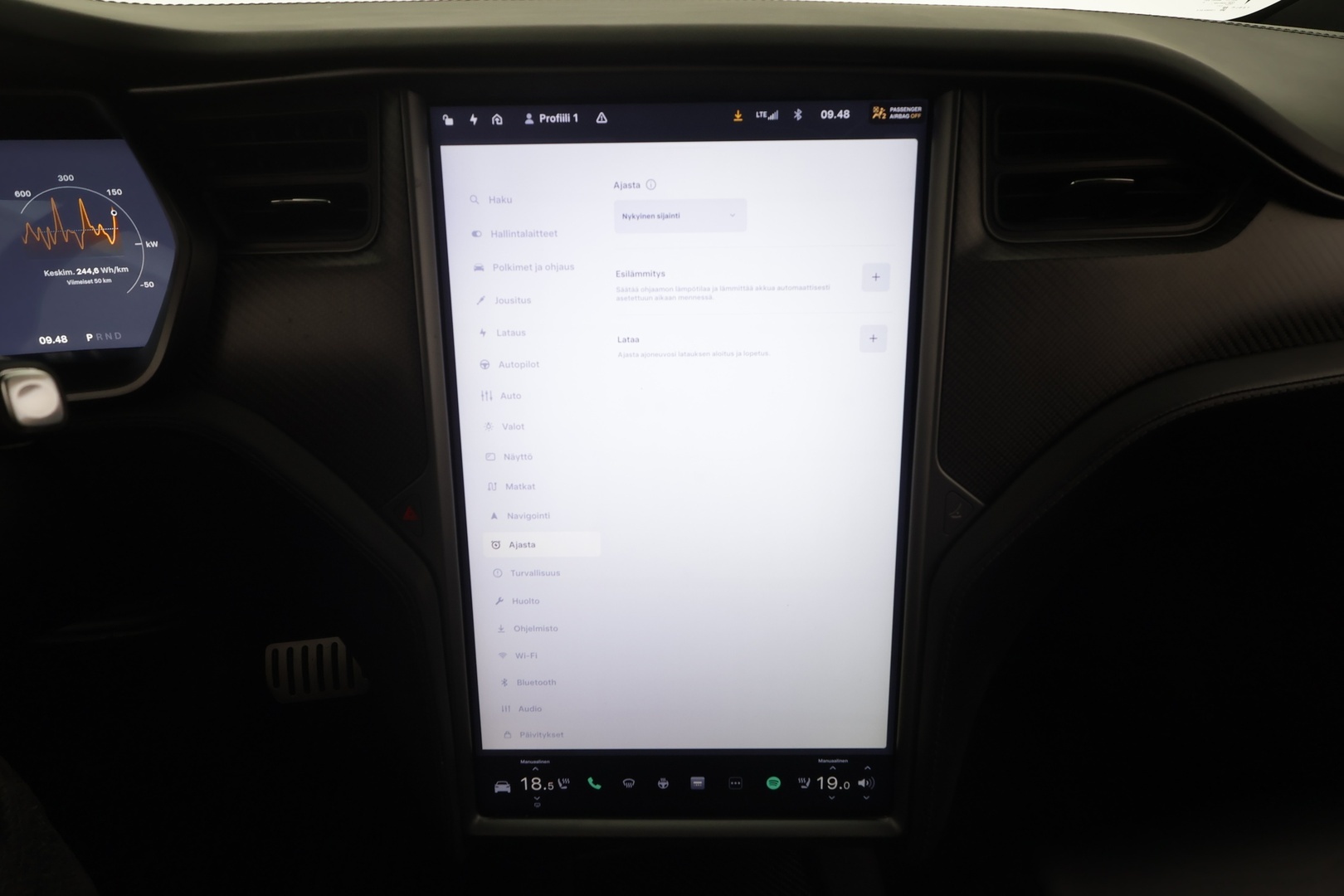 TESLA Model X 2019