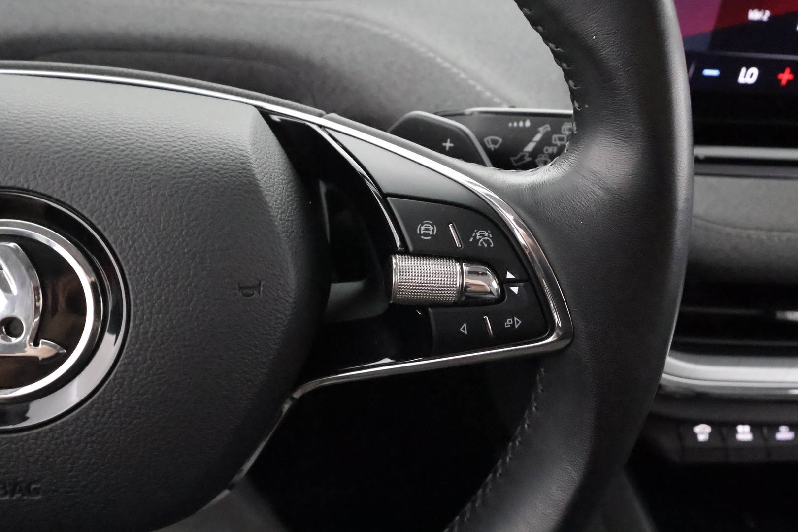 SKODA Enyaq 2022