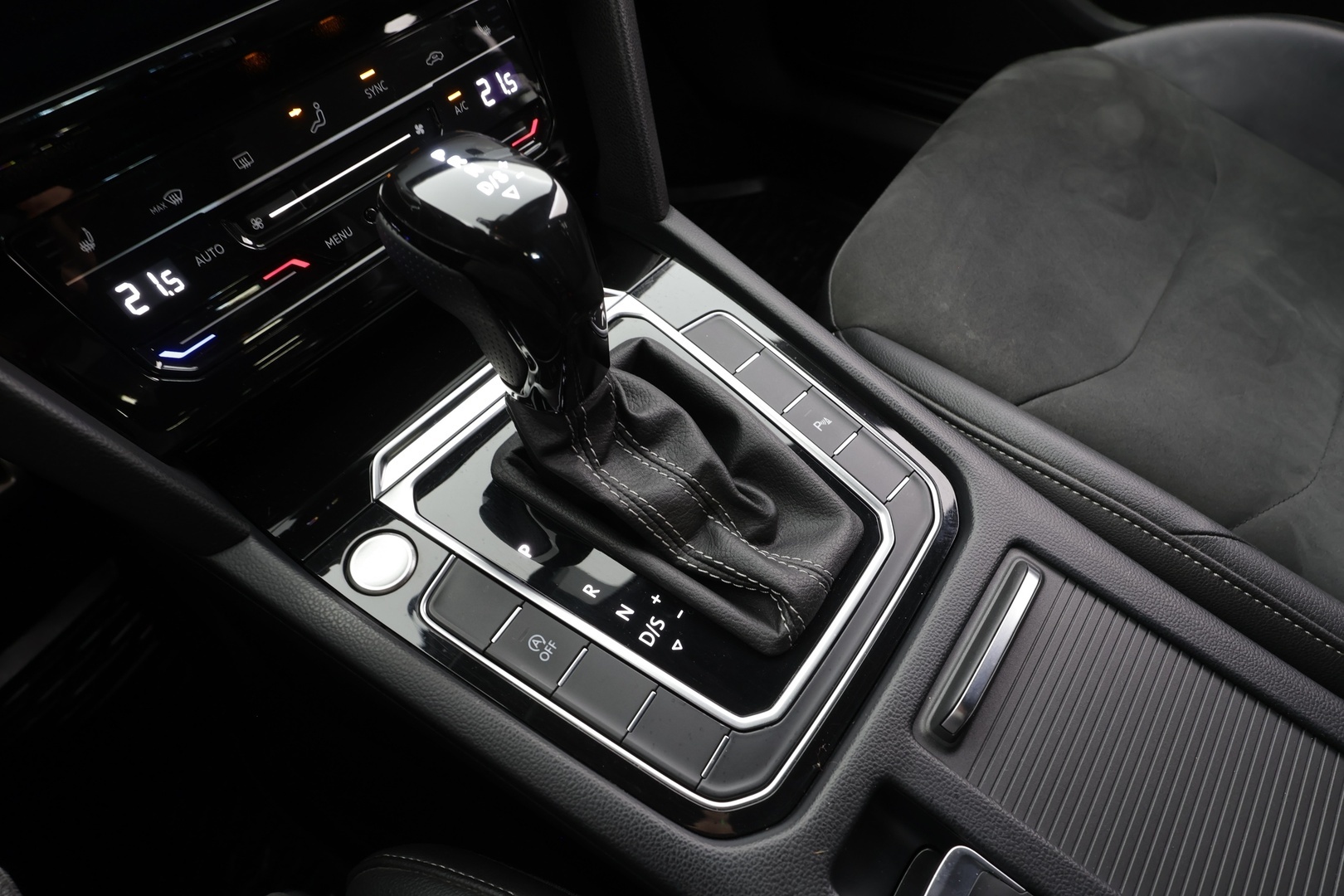 VOLKSWAGEN Arteon 2021