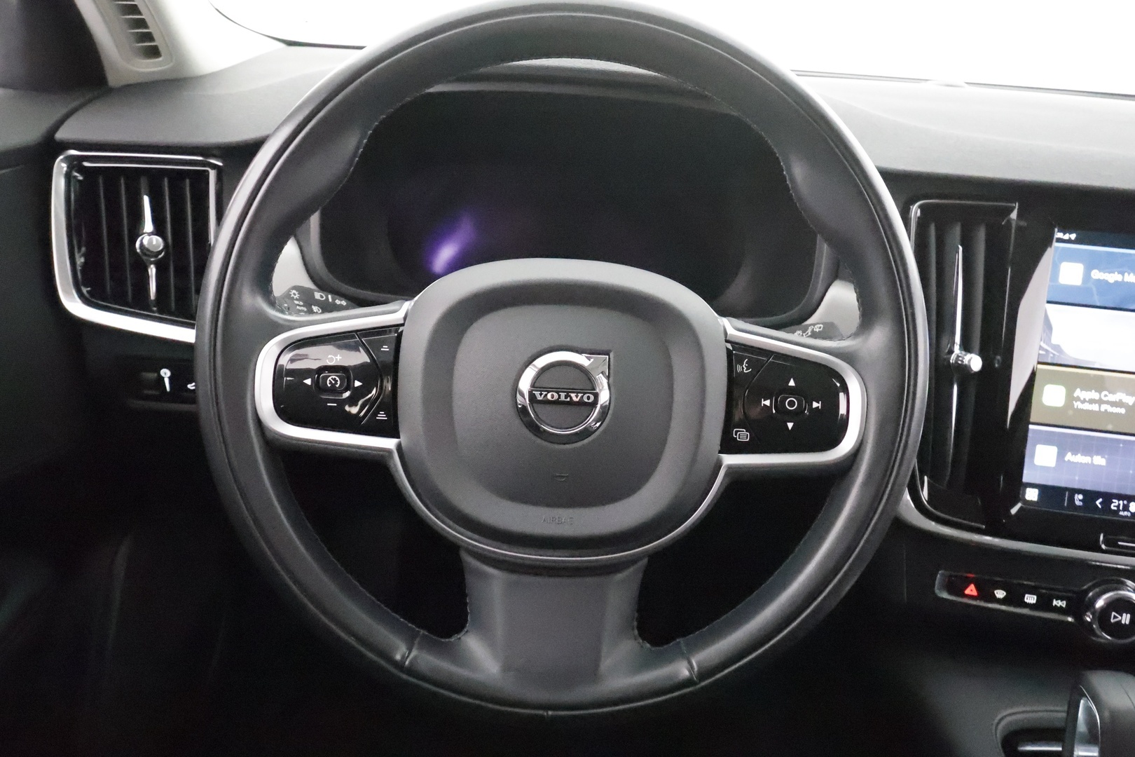 VOLVO V90 2022