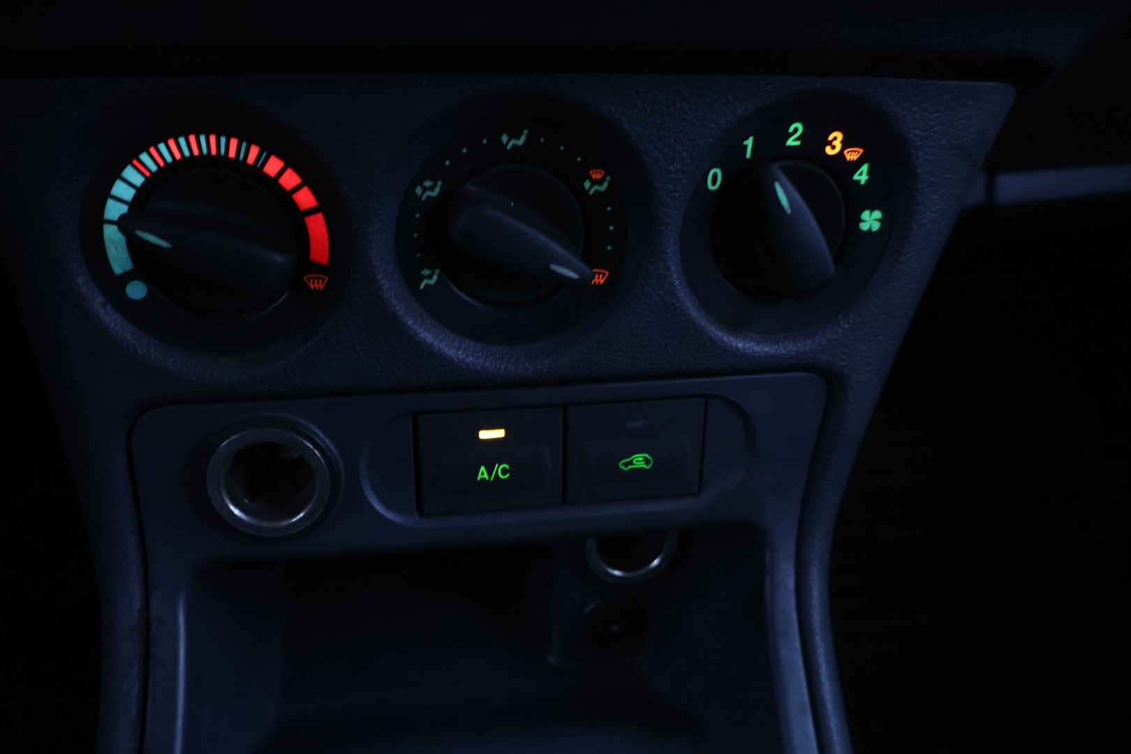 FORD Transit Connect 2012