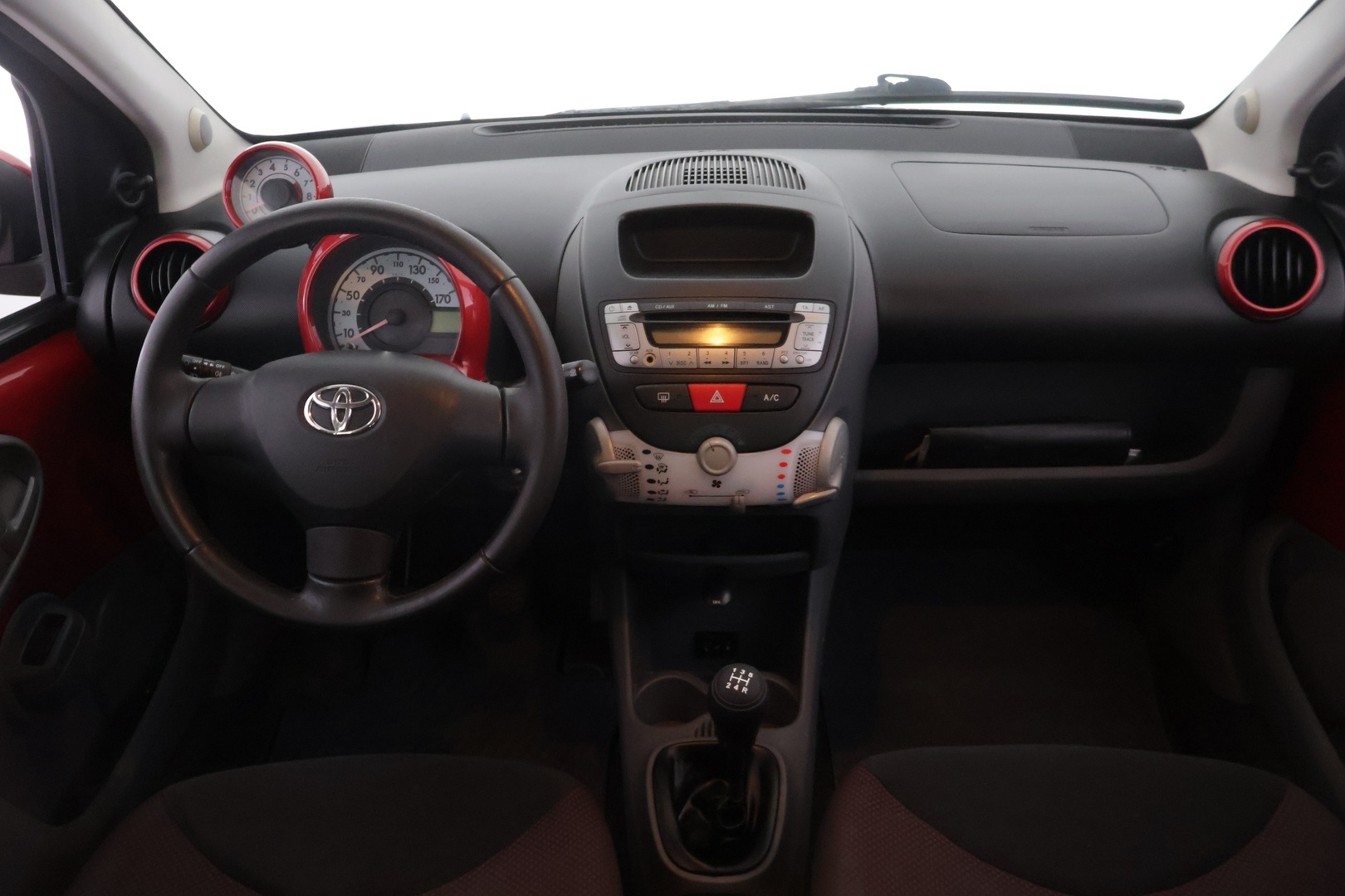 TOYOTA AYGO 2011